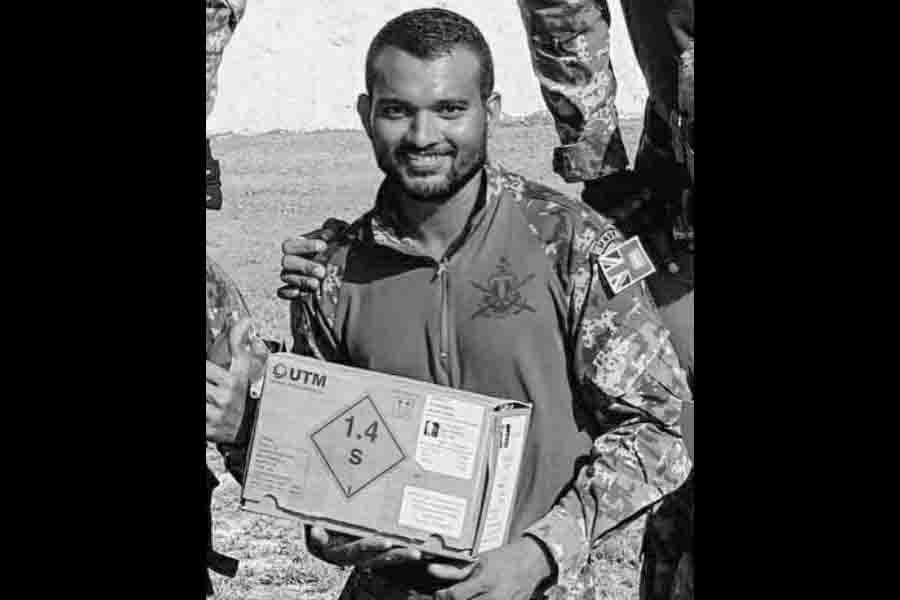 ގެއްލިގެން ހޯދަމުން ދިޔަ ސިފައިންގެ މީހާ ނިޔާވެފައި އޮއްވާ ފެނިއްޖެ