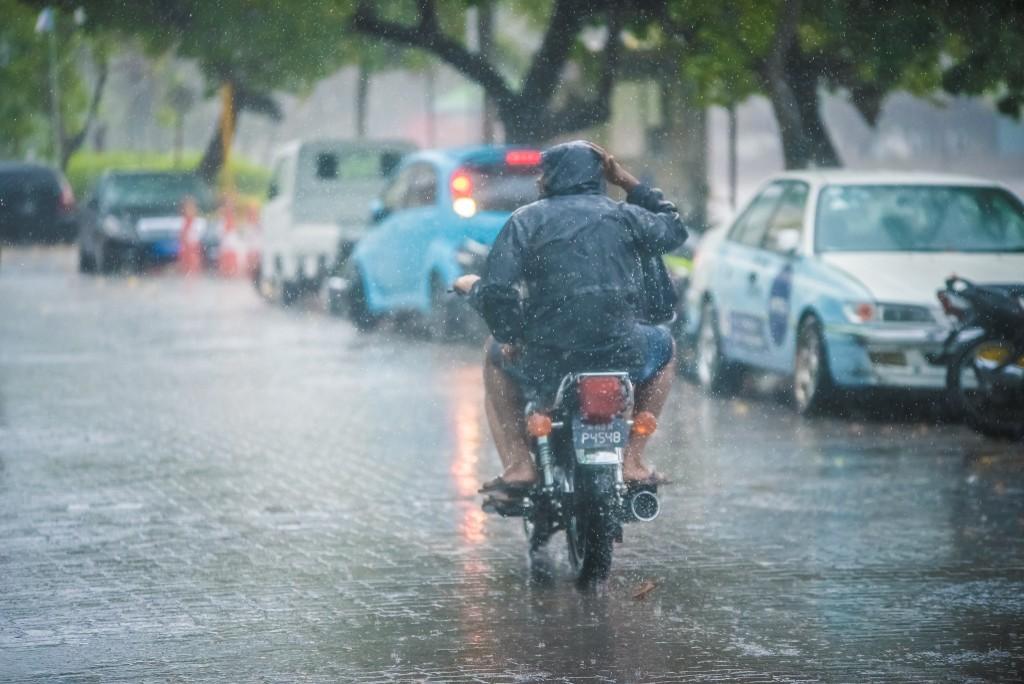 ވޭތުވެދިޔަ 24 ގަޑިއިރު ތެރޭ އެންމެ ބޯކޮށް ވާރޭވެހުނީ އަލިފުށްޓަށް