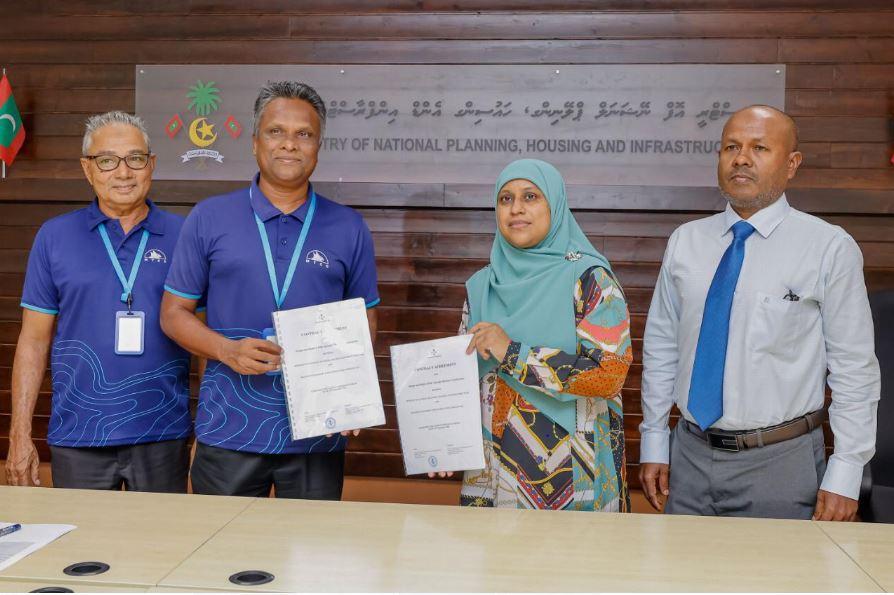 ކުރިނބީ ބަނދަރު ހެދުމުގެ މަސައްކަތް އެމްޓީސީސީއަށް