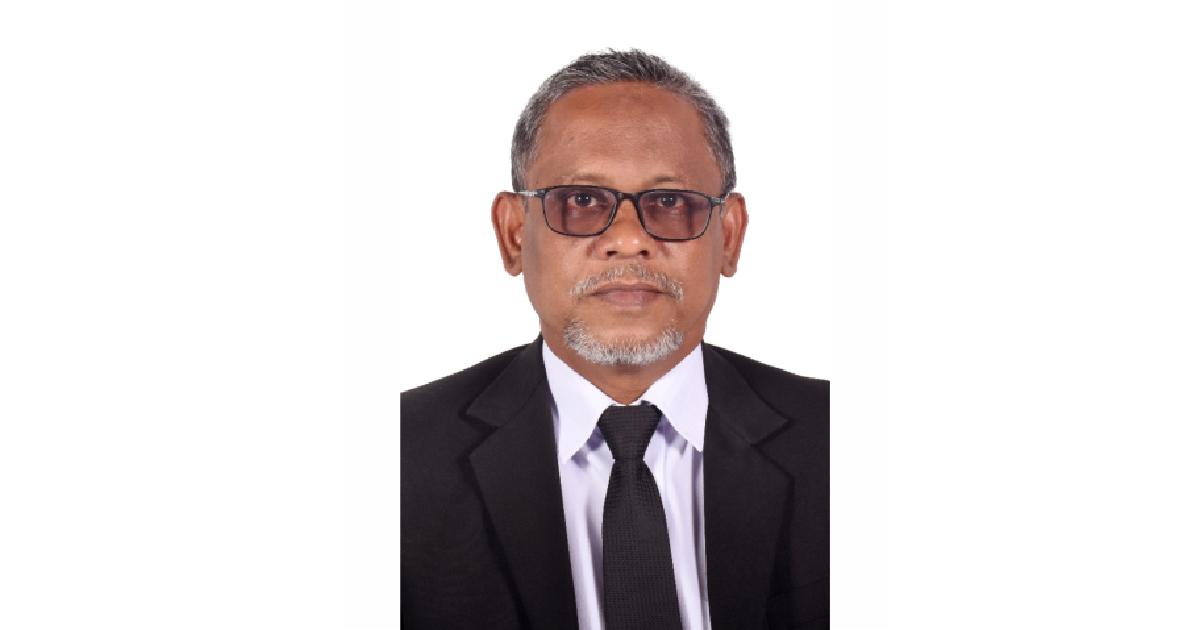 ވަރިވާން ކޯޓަށް ދިޔަ އަންހެނަކަށް ގުޅި ގާޒީ ވަކިކޮށްފި