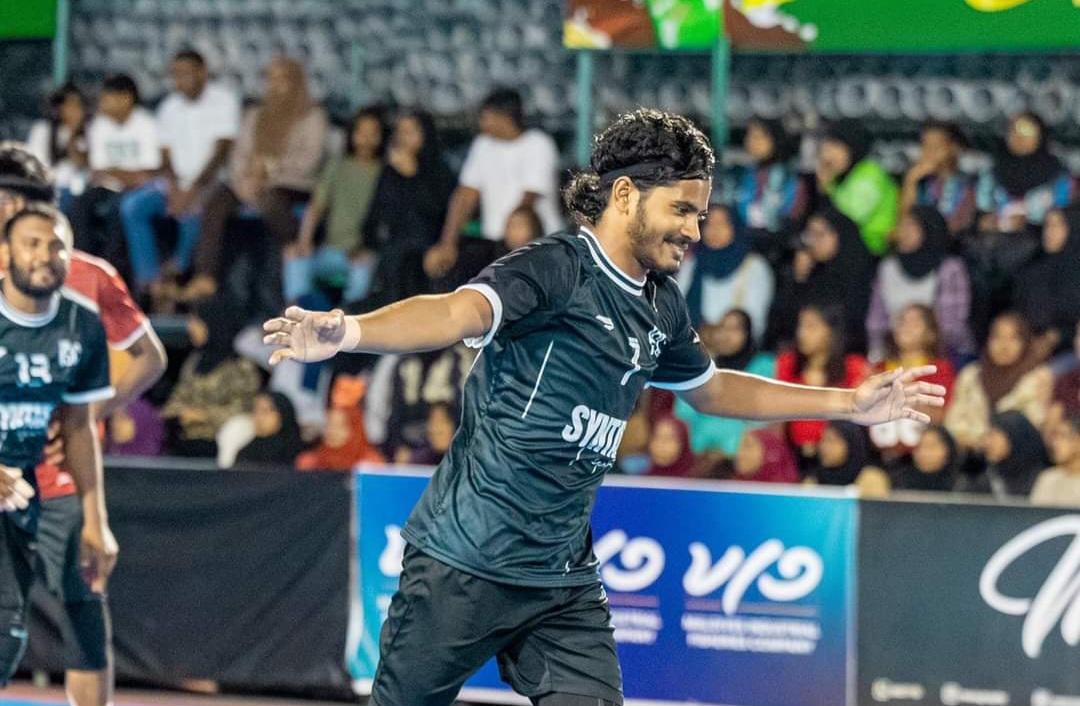 ވާދަވެރި ކުޅުމަކަށްފަހު ފިއުޗާ އިން ޖީބީ ބަލިކޮށްފި