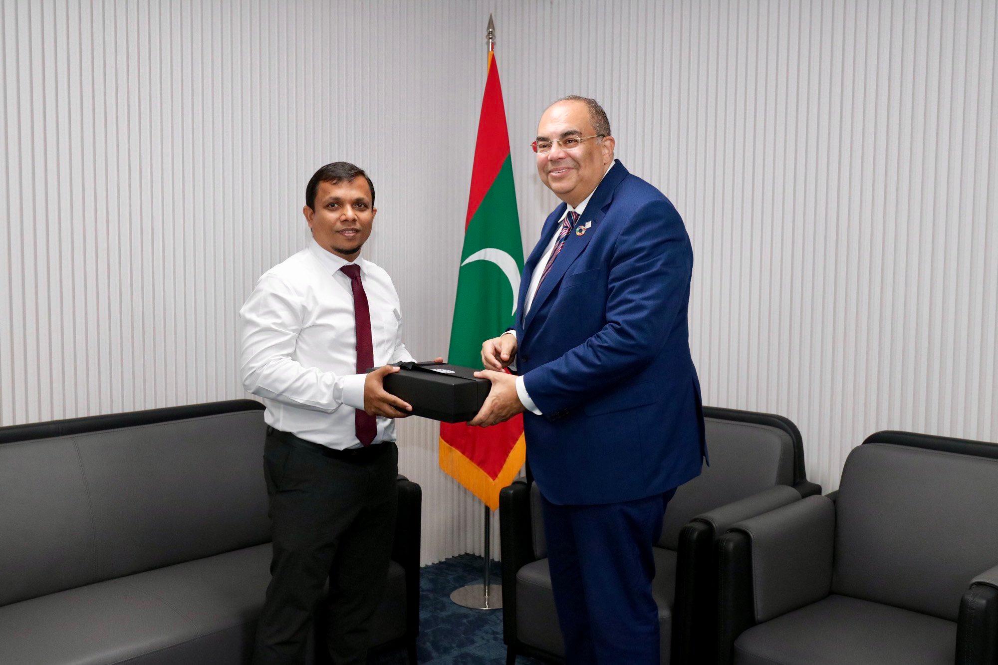 ސަރުކާރުގެ ރިފޯމް އެޖެންޑާއަށް އައިއެމްއެފްގެ ތައުރީފު