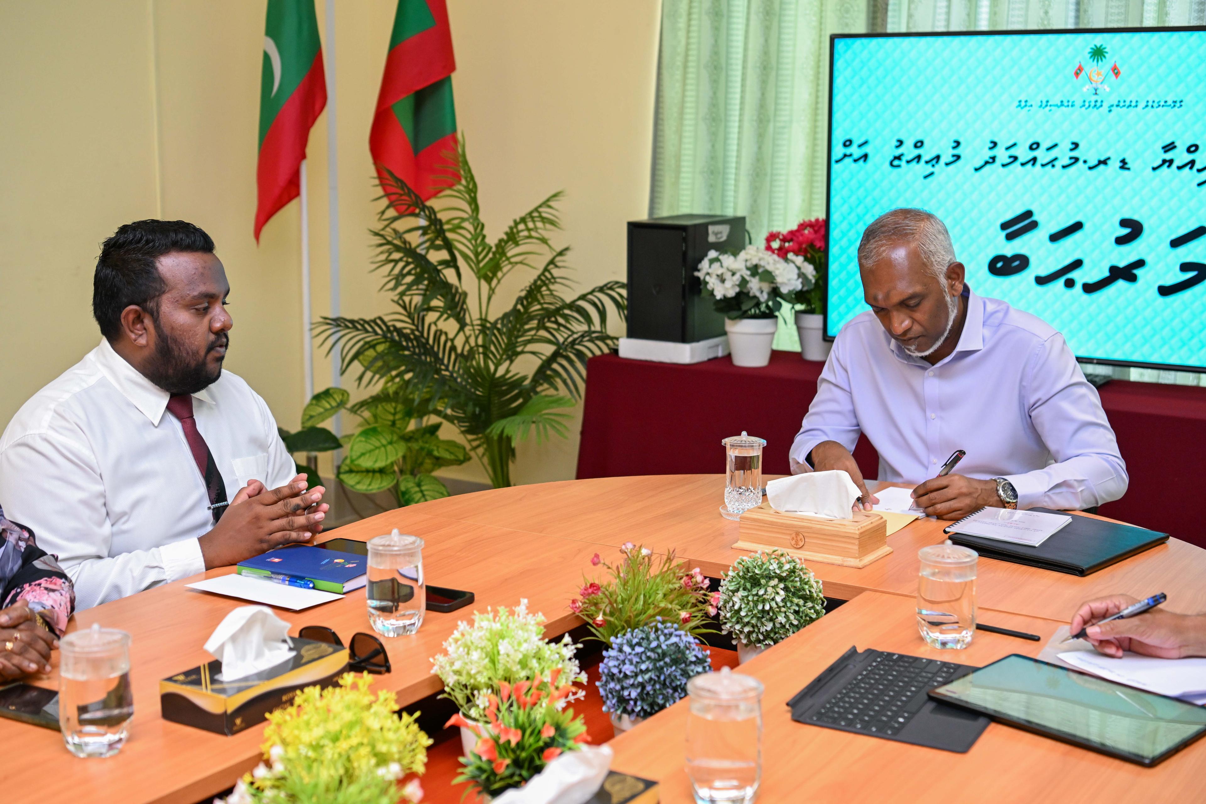 ދުވާފަރަށް އަންހެނުންގެ ޚާއްސަ ޑޮކްޓަރަކާއި ކުޑަކުދިންގެ ޚާއްސަ ޑޮކްޓަރެއް ހޯދައިދެއްވުމަށް އިސްކަން ދެއްވާނަން - ރައީސް