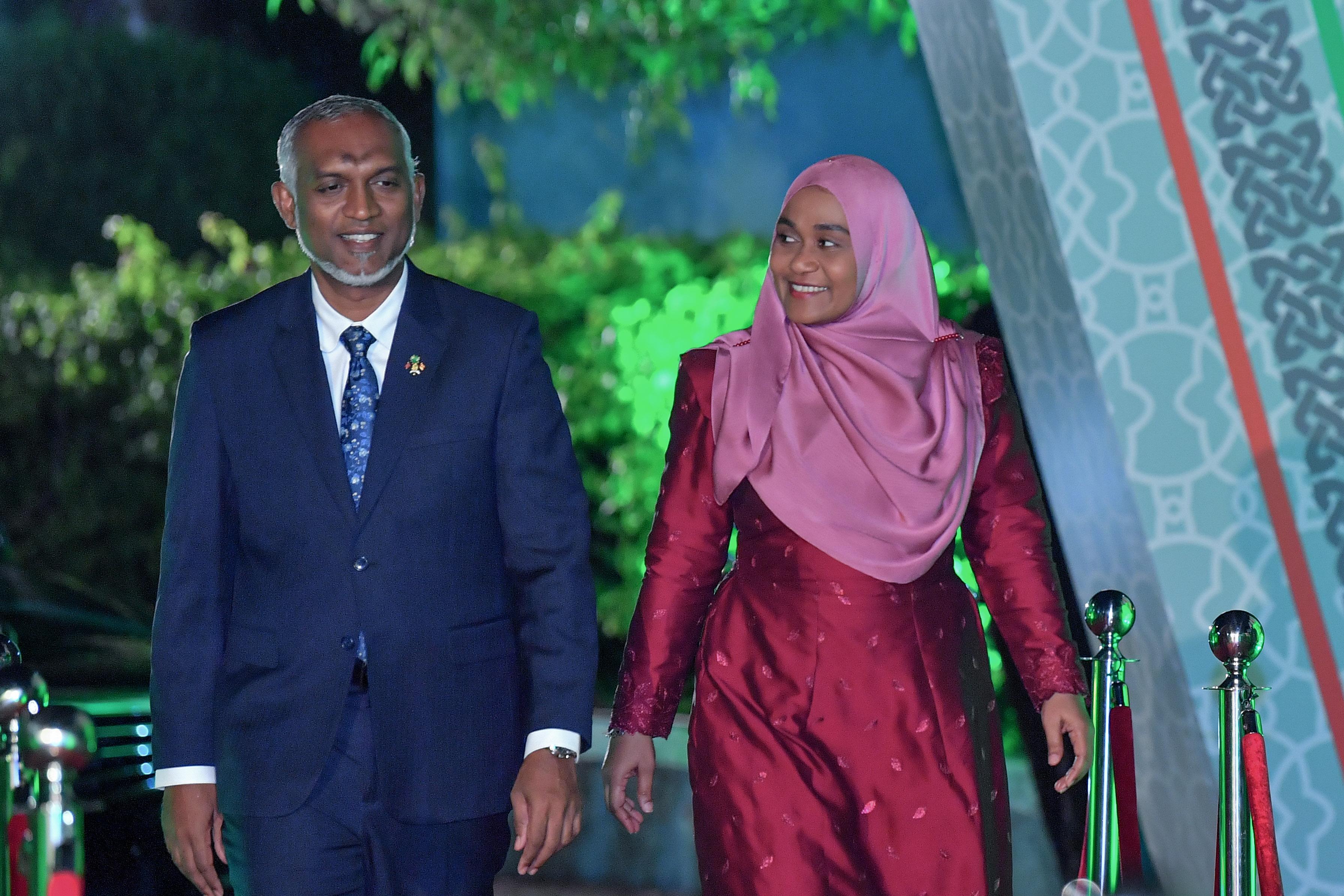 ފިތުރު އީދު ދުވަހު ރައީސްގެ ދެކަނބަލުން އީދު ސަލާމް ކުރެއްވުން އޮންނާނެ