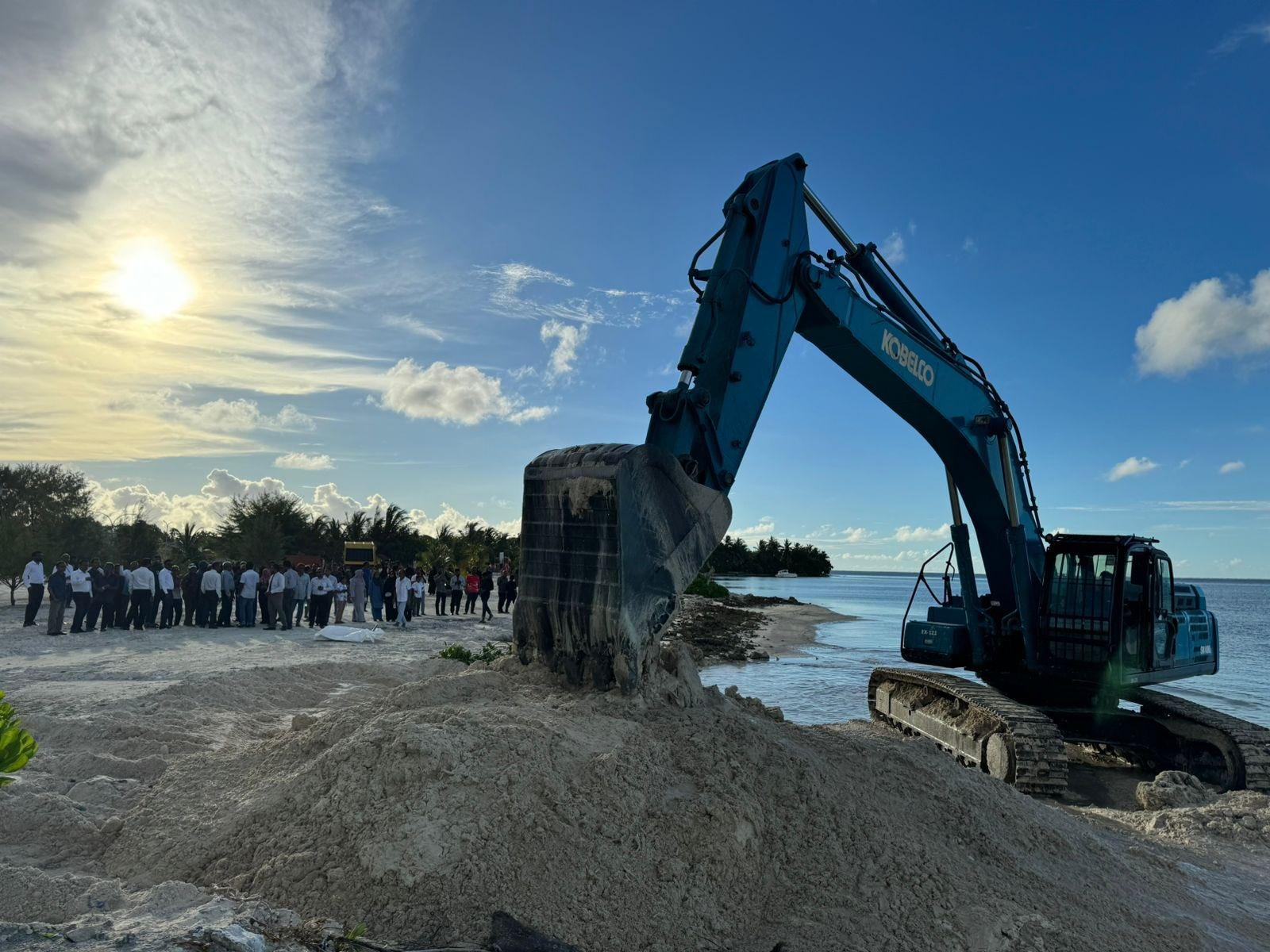  މާވަށު ބިން ހިއްކުމުގެ މަޝްރޫޢުގެ އަމަލީ މަސައްކަތް ފަށައިފި