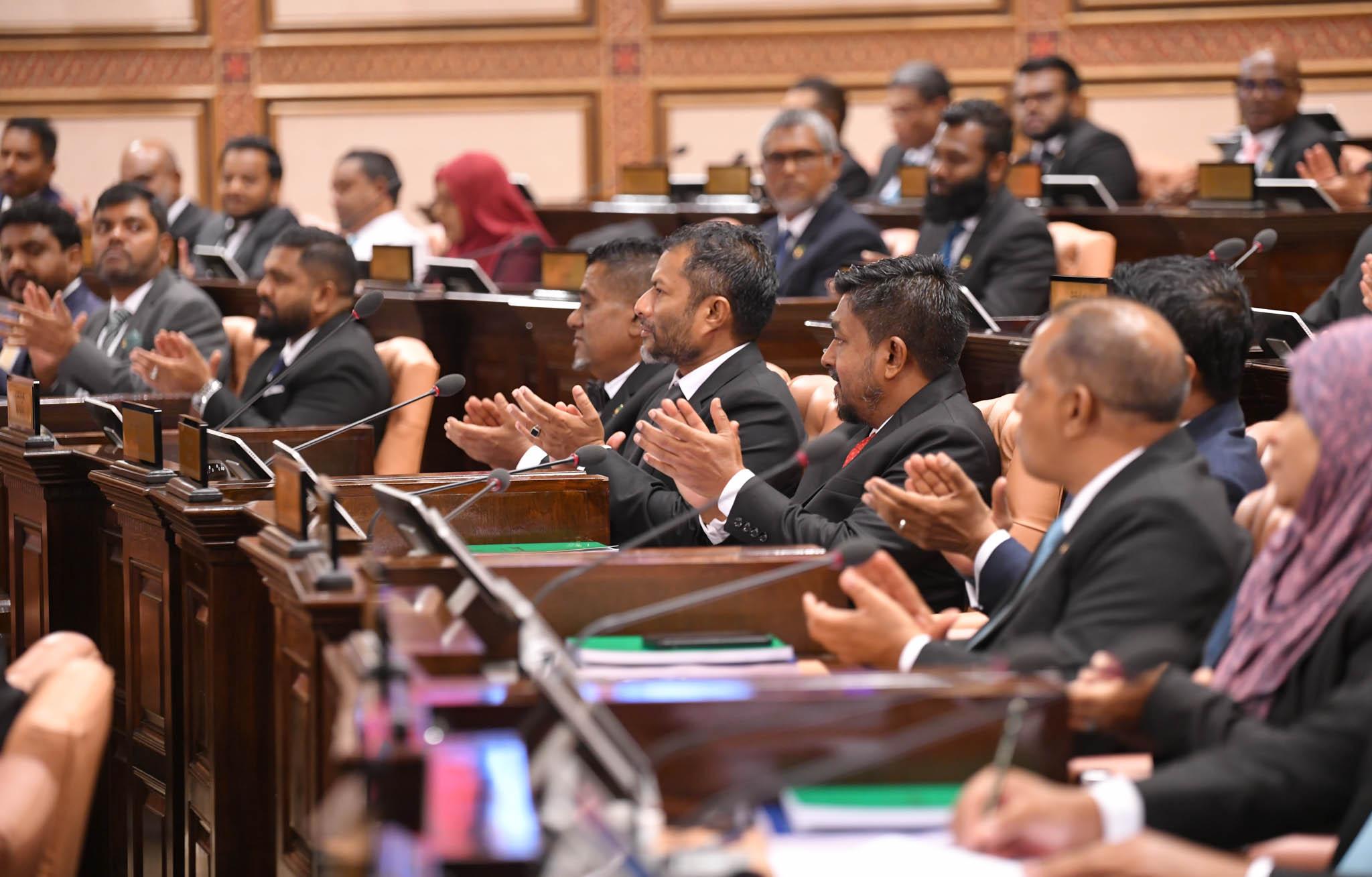 ނޮން ރެޒިޑެންޓް ސަފީރުންގެ ގޮތުގައި 3 ބޭފުޅަކު އައްޔަންކުރަން ރުހުންދީފި