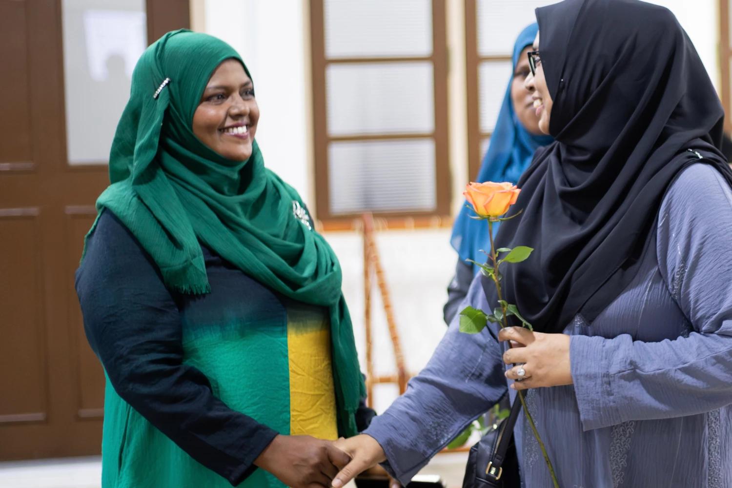 ޚާއްސަ އެހީއަށް ބޭނުންވާ މީހުންގެ މަރުކަޒުގައި ފަރުވާ ހޯދާ ފަރާތްތަކާ ކޮންމެ ދުވަހަކުވެސް ބައްދަލުކުރެވޭނެ