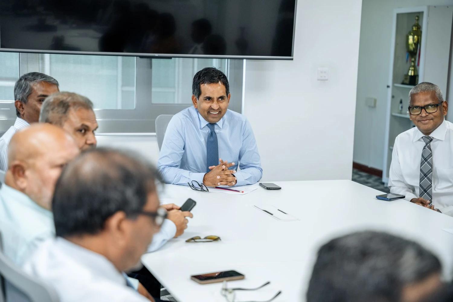 މިނިސްޓަރު ސައީދު މަސީގެ އިސްވެރިންނާ ބައްދަލުކުރައްވައިފި