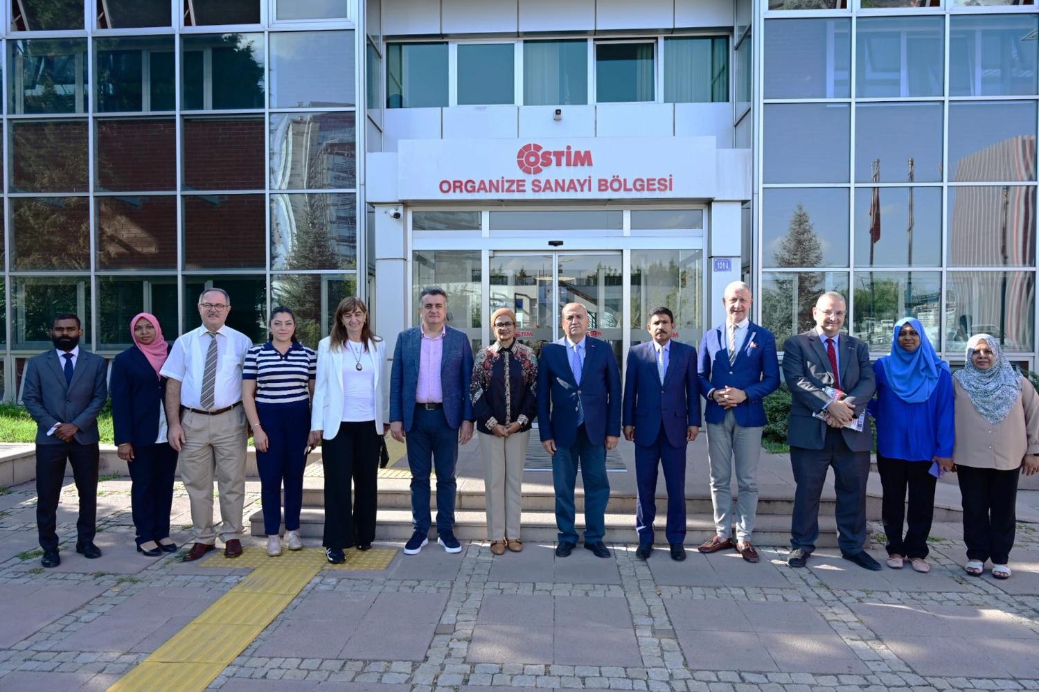 މިނިސްޓަރު މާރިޔާ ތުރުކީއަށް ވަޑައިގަންނަވައިފި