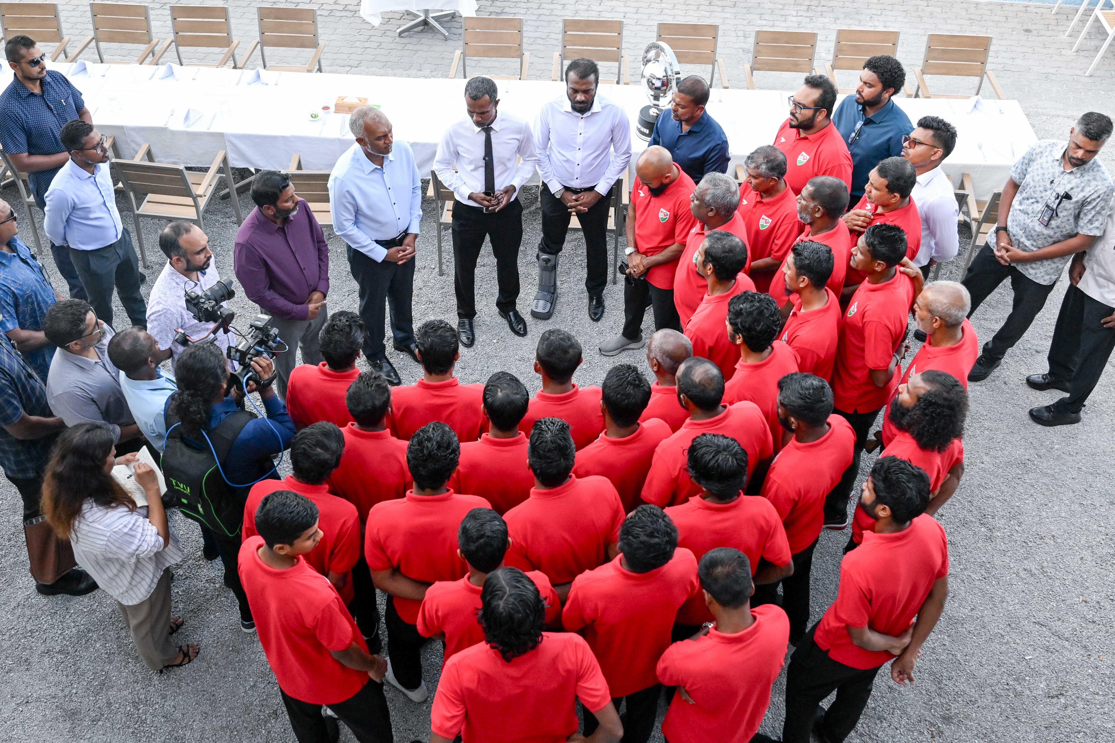 ރާއްޖޭގެ ފުޓުބޯޅަ ކުރިއެރުވުމަށް ސަރުކާރުން ފުރިހަމަ އެހީތެރިކަމާއި އެއްބާރުލުން ދޭނެ - ރައީސް