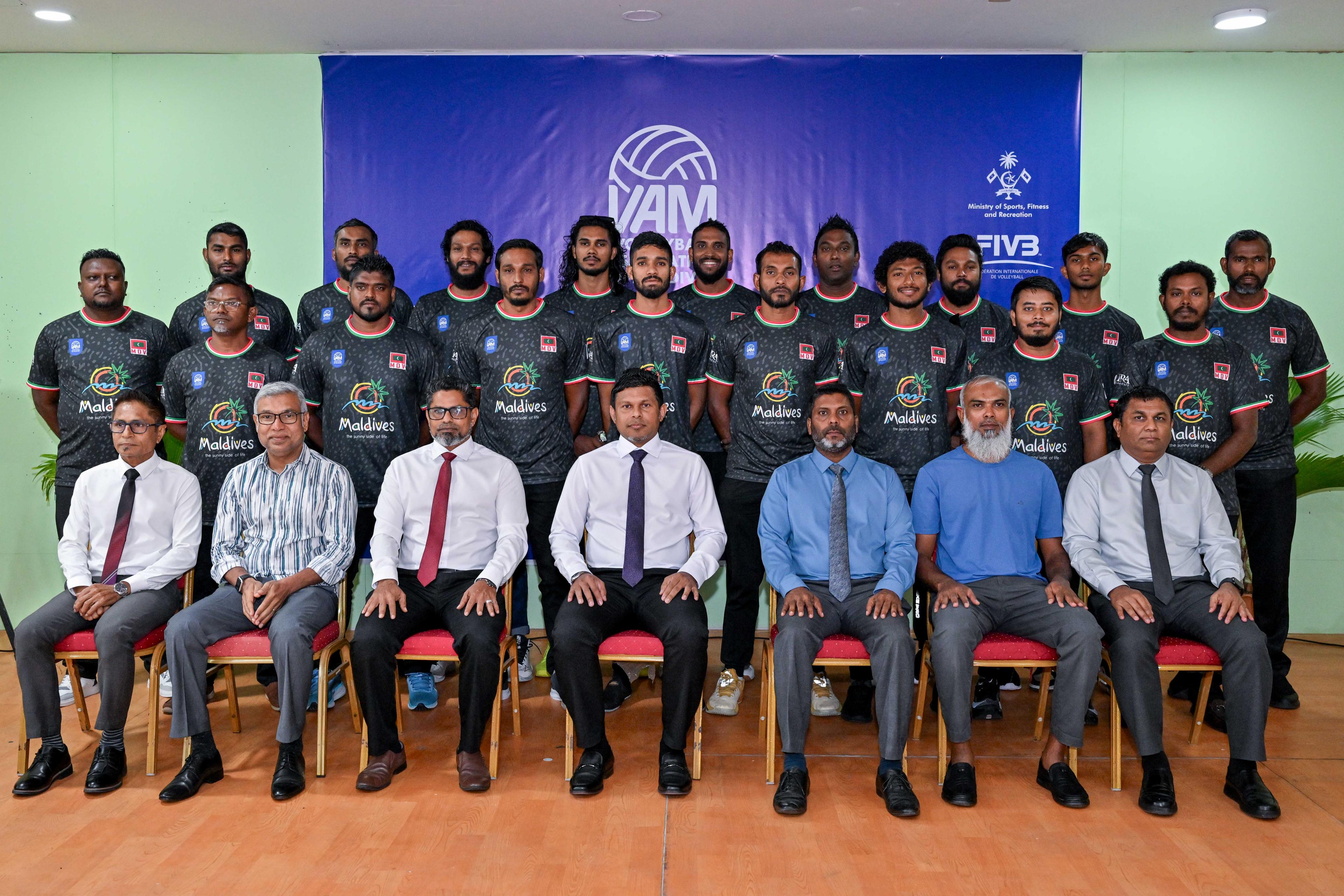 ބޭރު ޤައުމުތަކުގައި ދިވެހިރާއްޖެ ތަމްސީލު ކުރައްވާއިރު، ޤައުމުގެ ރިވެތި ނަމާއި ޝަރަފު ދެމެހެއްޓެވުމަށް ނައިބު ރައީސް އެދިވަޑައިގެންފި