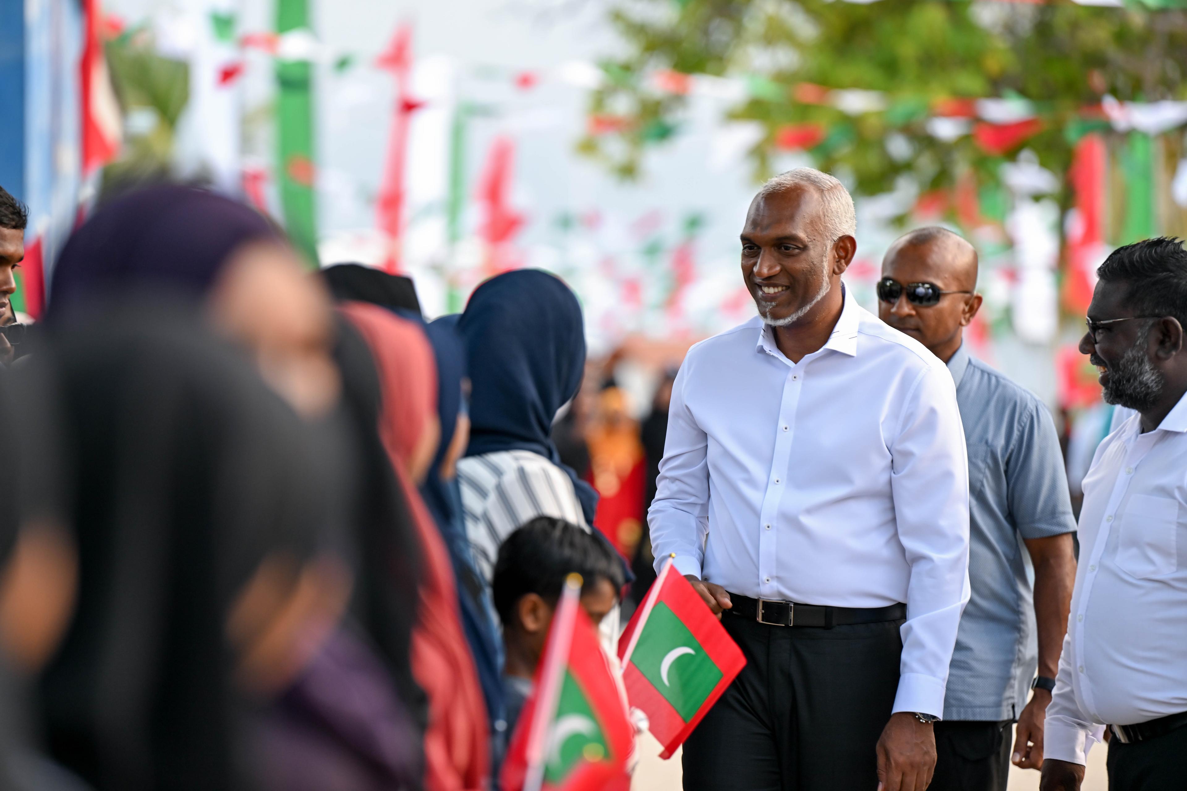 ބިލެތްފަހީގެ އެއާޕޯޓު އެންމެ ލަސްވެގެން 30 މަސް ދުވަހުގެ ތެރޭގައި ނިންމައި ހުޅުވޭނެ - ރައީސް