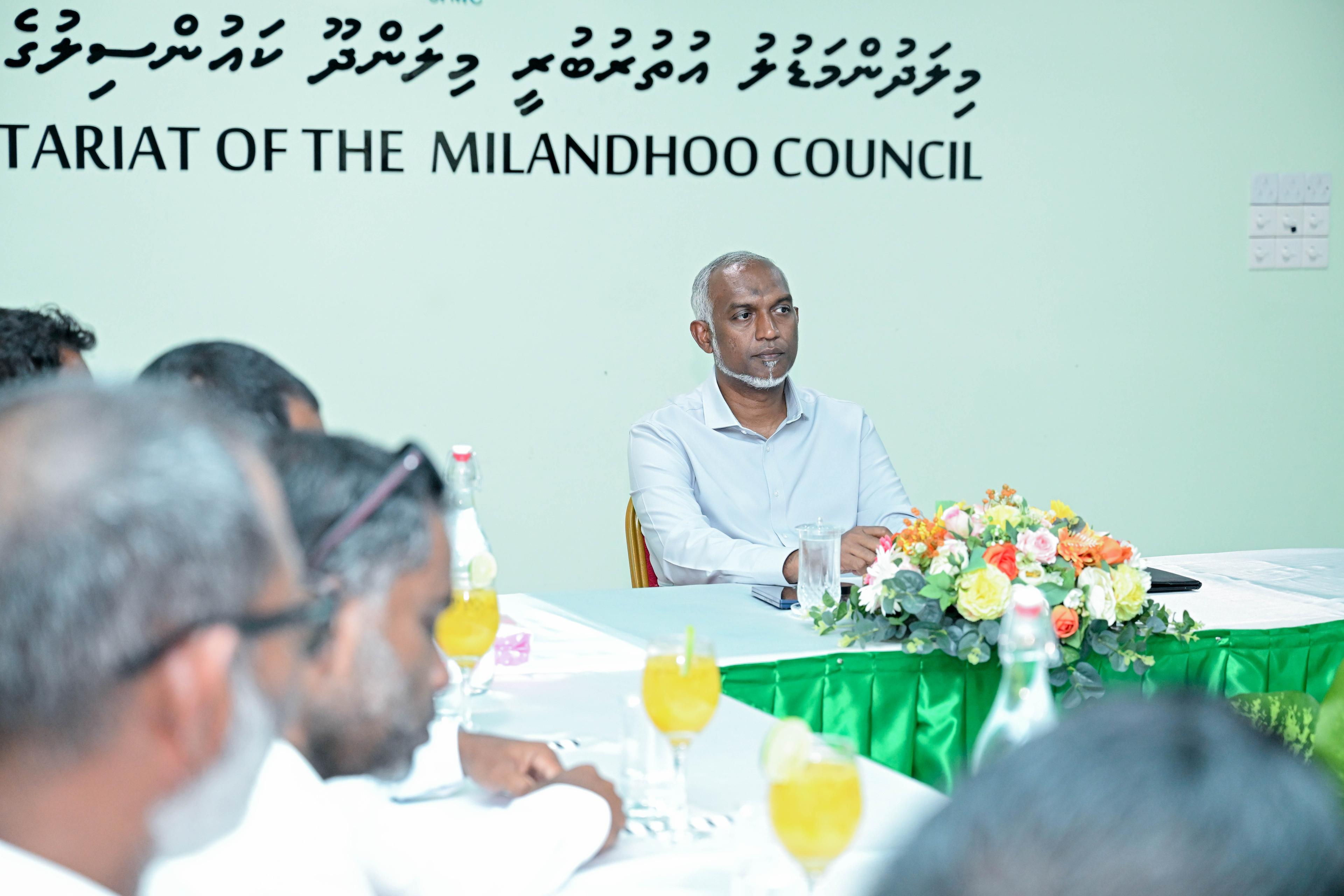 މިލަންދޫ އެއާޕޯޓާއިއެކު އެރަށުގައި ސިޓީ ހޮޓަލެއް އަޅުއްވައިދެއްވަން ރައީސްގެ އަރިހުގައި އެދެފި