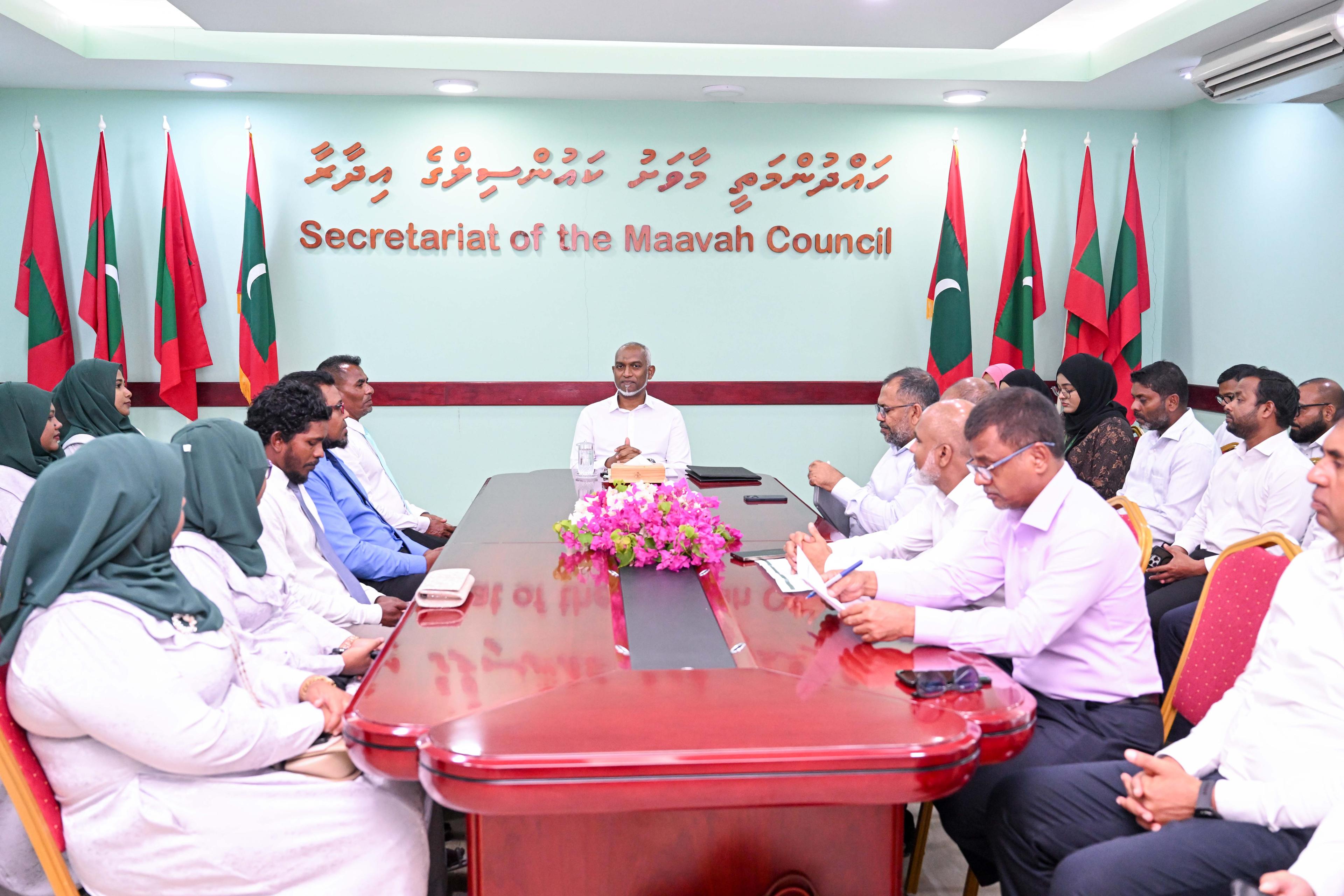  ލ. އަތޮޅުގައި ދެވަނަ އެއާޕޯޓެއް އަޅުއްވާއިރު މާވަށަށް އިސްކަން ދެއްވުމަށް ކައުންސިލުން ރައީސްގެ އަރިހުގައި އެދެފި