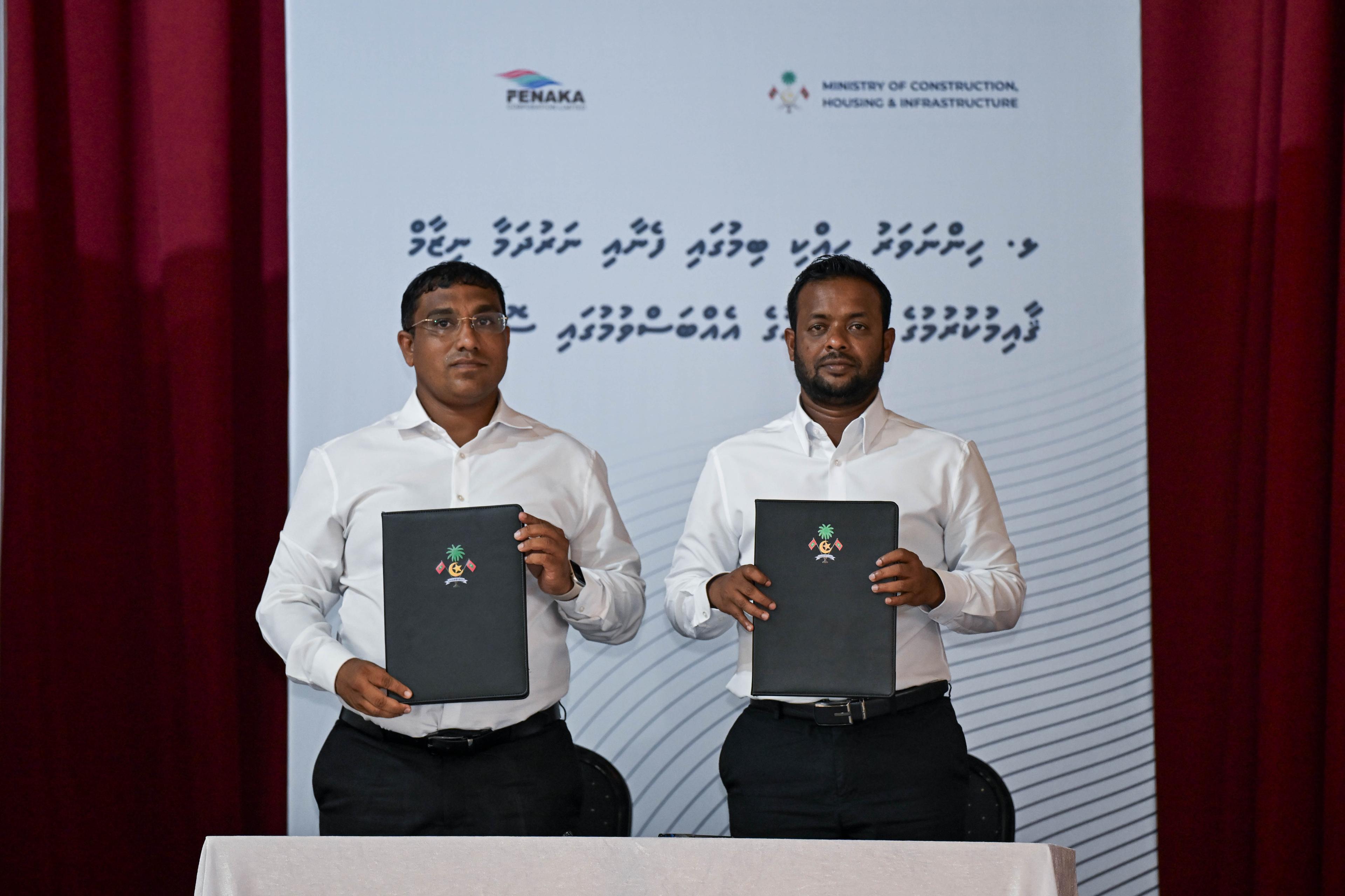 ހިންނަވަރުގައި އަލަށް ހިއްކި ސަރަހައްދަށް ފެނާއި ނަރުދަމާ ޤާއިމުކުރުމުގެ މަޝްރޫޢު ފެނަކައާއި ހަވާލުކޮށްފި