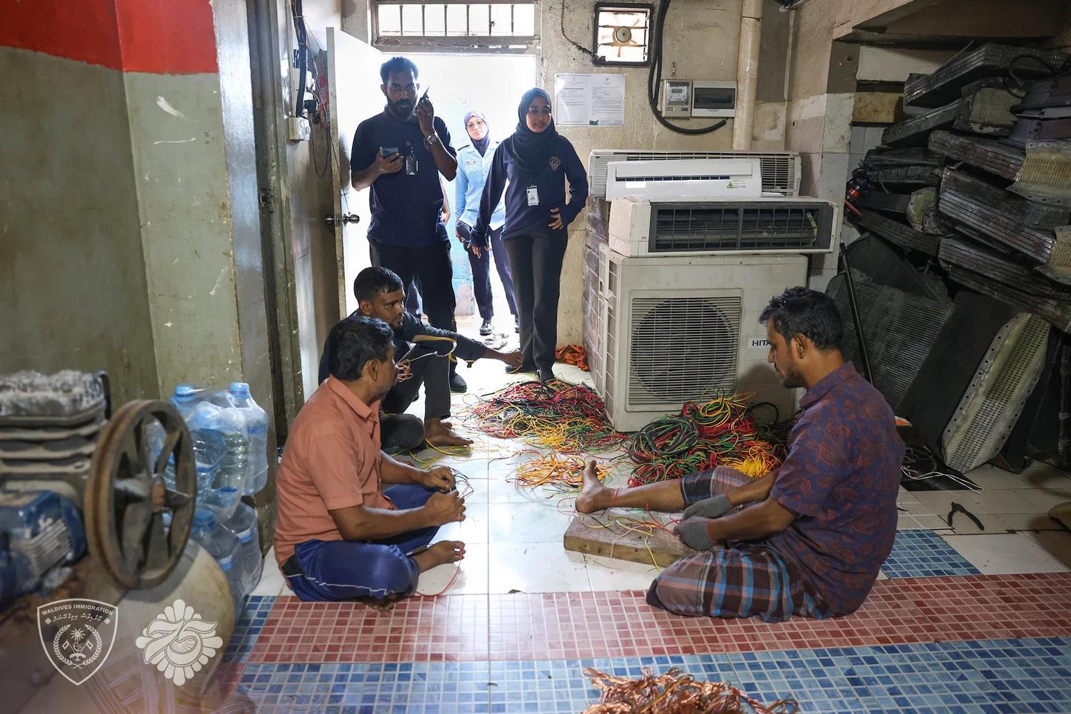 ބައު ދަނގަނޑުގެ ވިޔަފާރިކުރި 14 ބިދޭސީން ހައްޔަރަށް!