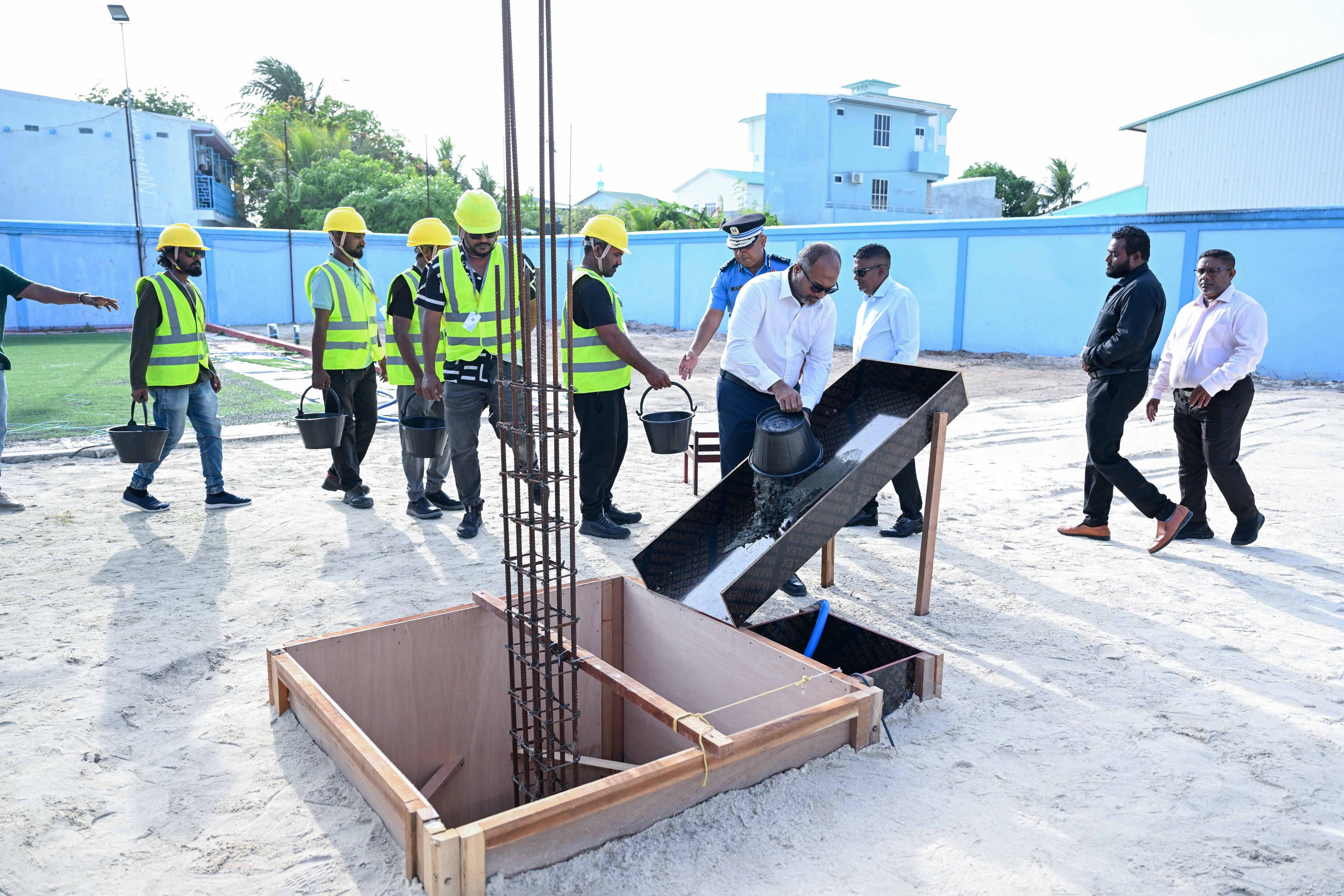 ނައިފަރުގައި ތަރައްޤީކުރާ ފުލުހުންގެ އެކޮމޮޑޭޝަން ބުލޮކްގެ އަމަލީ މަސައްކަތް ފަށައިފި