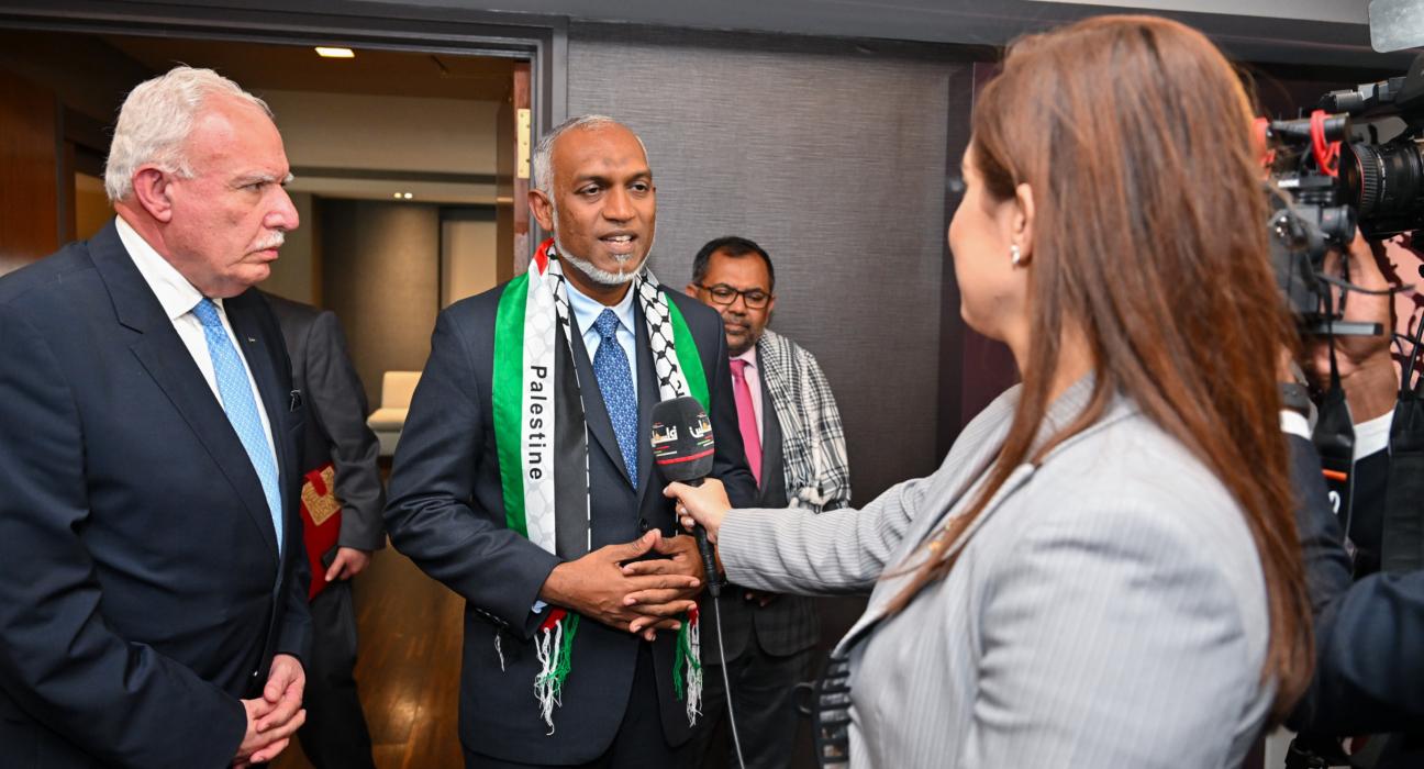 ފަލަސްޠީނުގެ ޙައްޤުތައް ރައްކާތެރިކުރުމަށްޓަކައި ބައިނަލްއަޤްވާމީ ފެންވަރުގައި ހަރުދަނާ ފިޔަވަޅުތަކެއް އެޅުމަށް ރައީސް ގޮވާލައްވައިފި