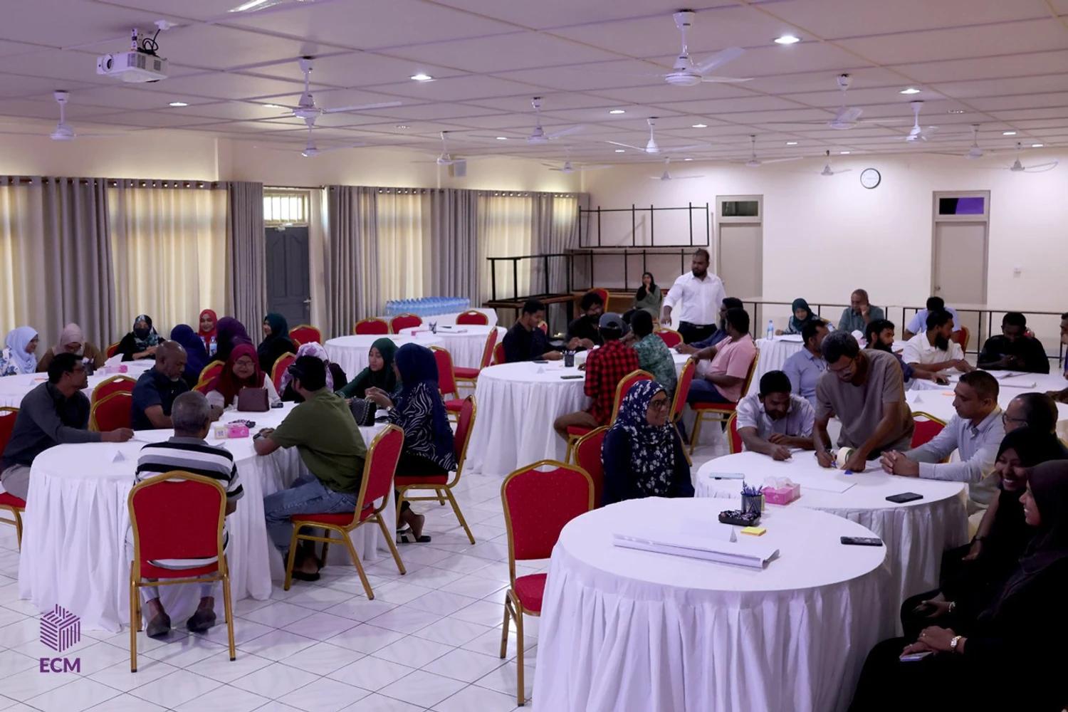 އަންނަ އަހަރު ބާއްވާ އިންތިޚާބަށް ހޭލުންތެރި ކުރުވުމަށް ޚާއްސަ ޕްރޮގްރާމުތަކެއް ހިންގަނީ