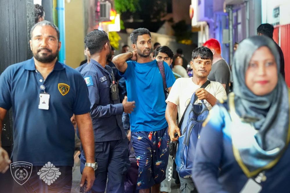 ކަރަންކާ މަގާއި އެ މަގާ ގުޅިފައިވާ ގޯޅިތަކުން ޤަވާއިދާ ޚިލާފަށް އުޅުނު 66 ބިދޭސީން ހައްޔަރުކޮށްފި