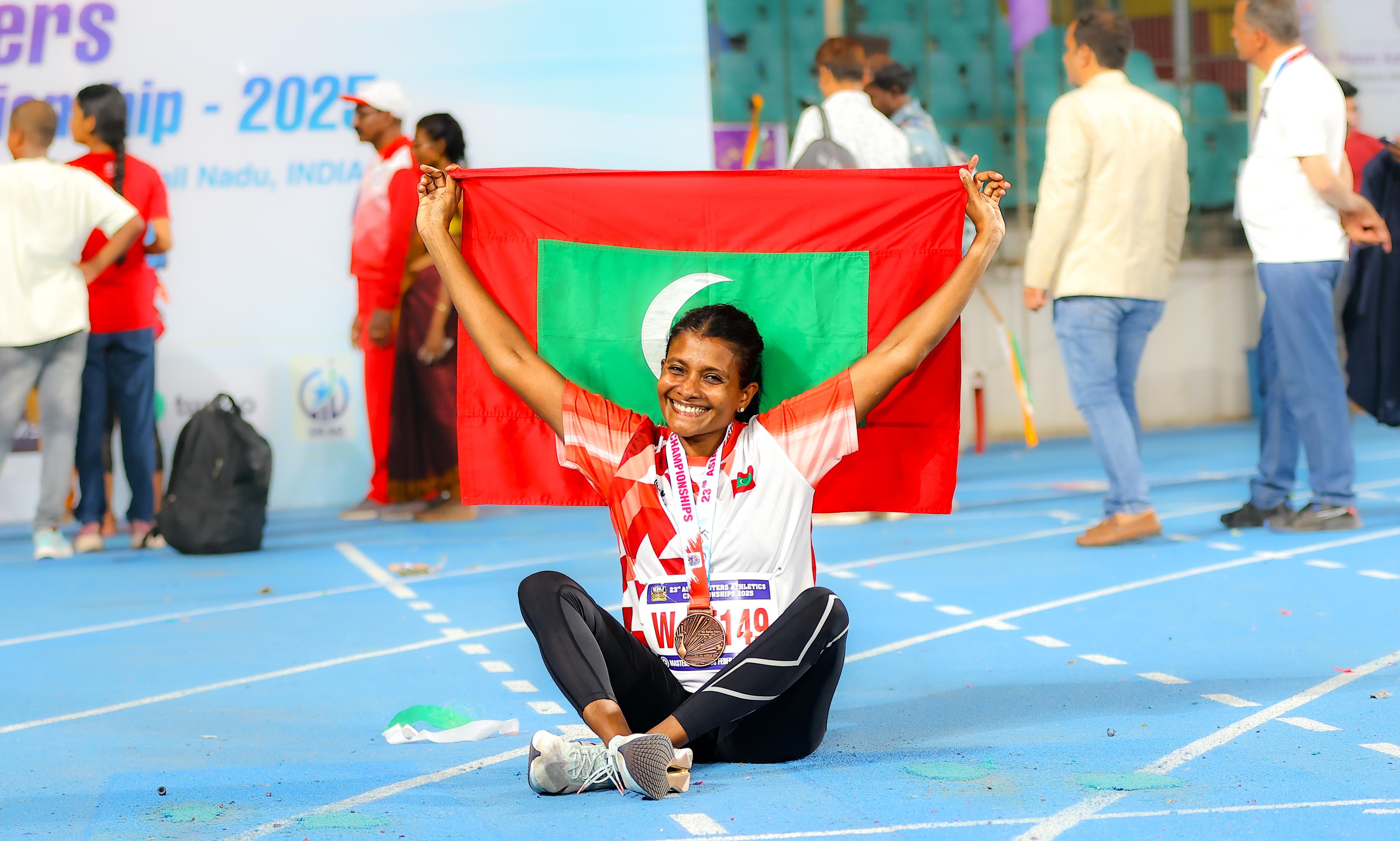 އޭޝިއަން މާސްޓަރސް އެތްލެޓިކްސް މުބާރާތުގެ 5000 މިޓަރު ދުވުމުން ތިންވަނަ ހުސީއަށް