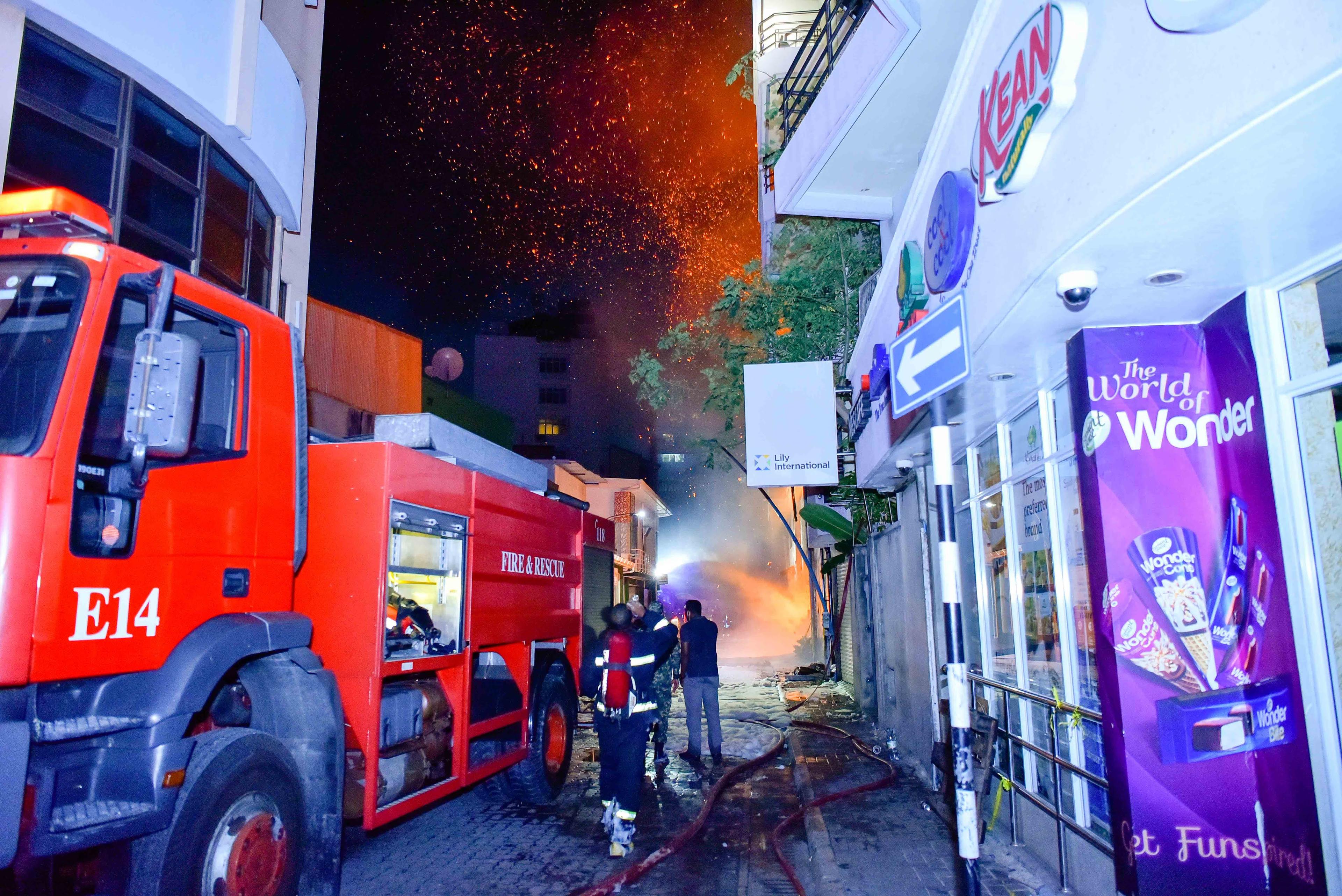 މާލޭގެ ގޯޅިގަނޑެއްގެ ތެރޭގައި ހުރި ކުނިތަކެއްގައ ރޯވެގެން ސިފައިން ހަރަކާތްތެރިވަނީ