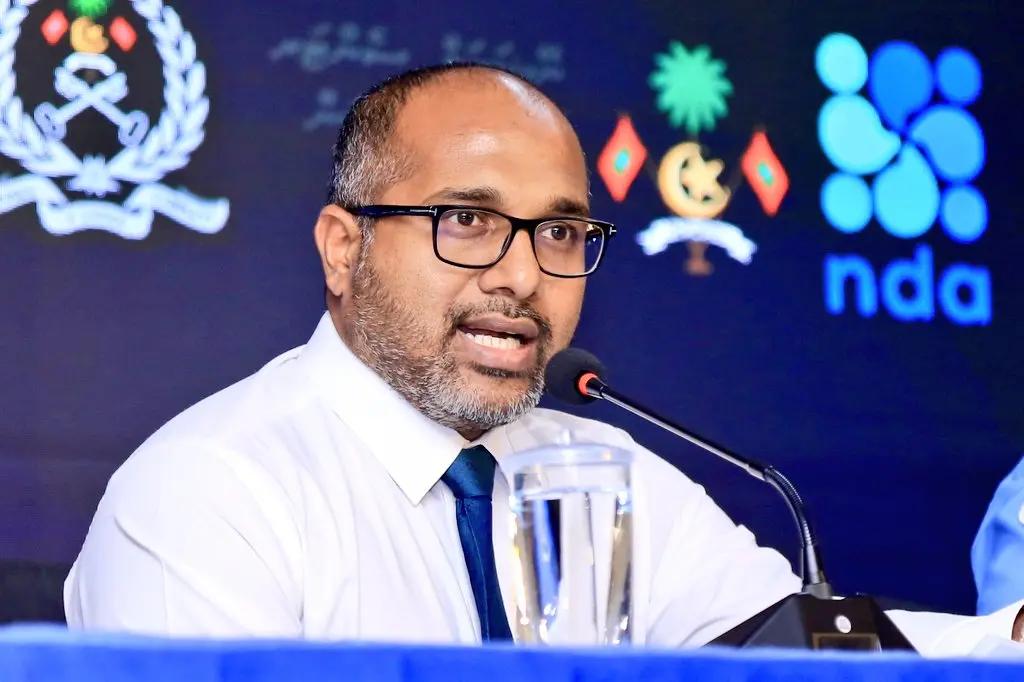 ޤަވާއިދާ ޚިލާފަށް ހިންގި 47 ވިޔަފާރިއެއް ބަންދު، ނަމަވެސް ވިޔަފާރިތައް ހިންގާ ގޮތް ބަލާނެ: އިޙްސާން