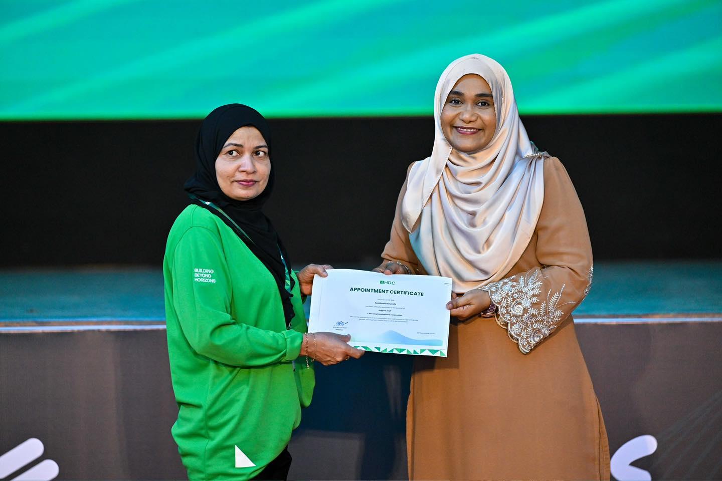 ޤައުމަށް ގެނެވޭ އިސްލާޙީ ފިޔަވަޅުތަކުގެ މަތީގައި ކުރިއަށްދިއުމުގައި އެންމެން ގުޅިގެން މަސައްކަތްކުރުން މުހިންމު: މެޑަމް ސާޖިދާ