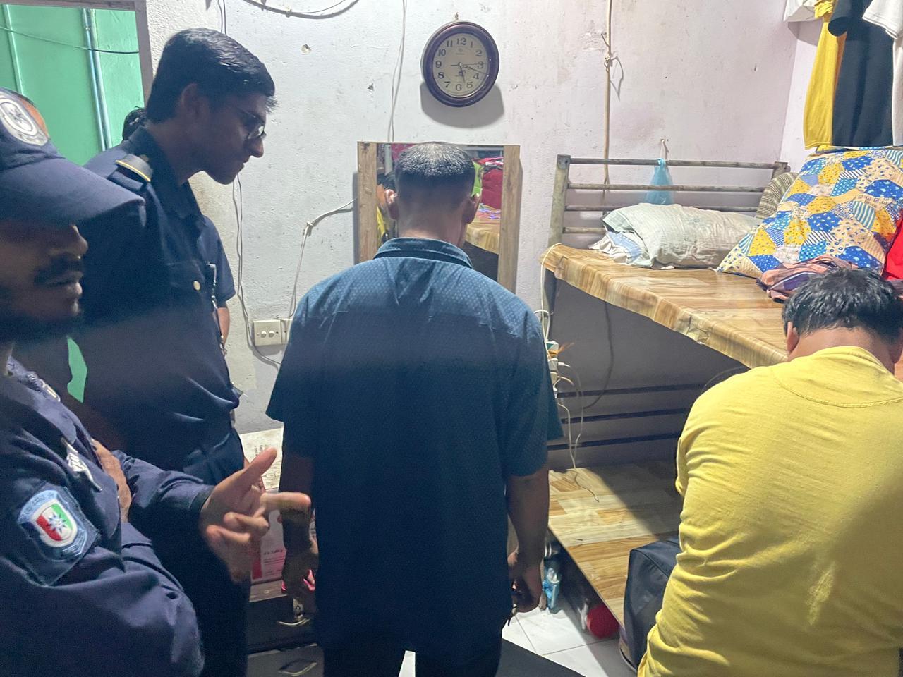 ކުރުނބާ ފަނި ތައްޔާރުކޮށް ވިއްކި ބިދޭސީންތަކެއް ހައްޔަރުކޮށްފި