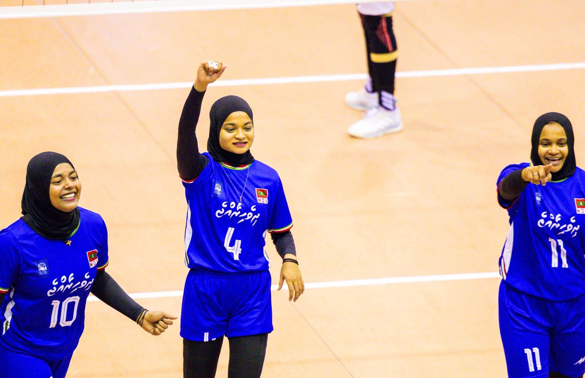 ވިމެންސް ކާވާ ކަޕް: ސީދާ ތިން ސެޓުން ބަންގްލަދޭޝް ބަލިކޮށް ރާއްޖެ ފައިނަލުން ޖާގަ ހޯދައިފި