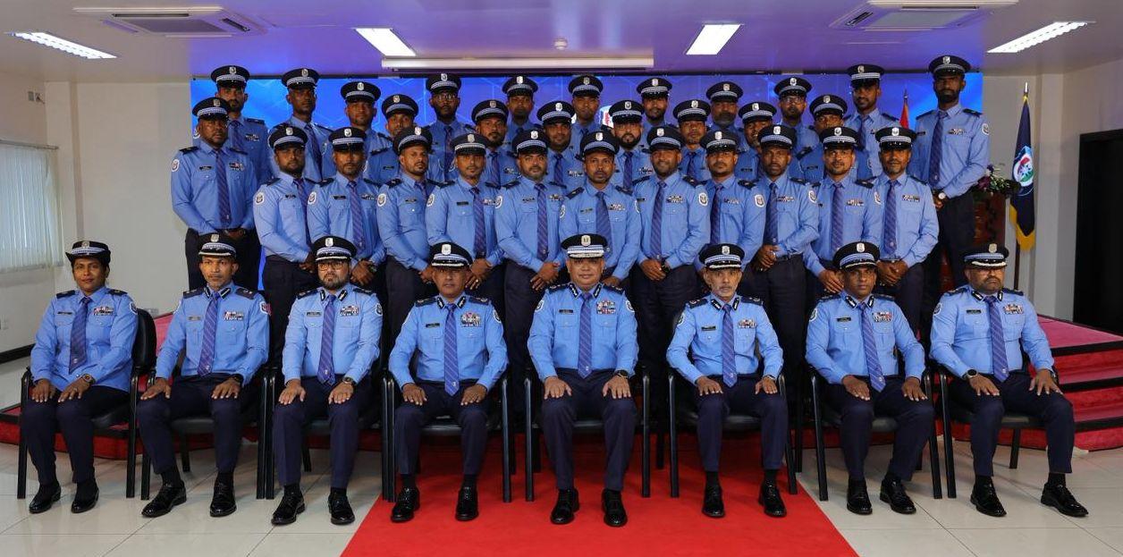 އިންސްޕެކްޓަރ ކޯހުގެ 5 ވަނަ ބުރު ނިންމައި ދަސްވެނިންނަށް ސެޓްފިކެޓްދީފި