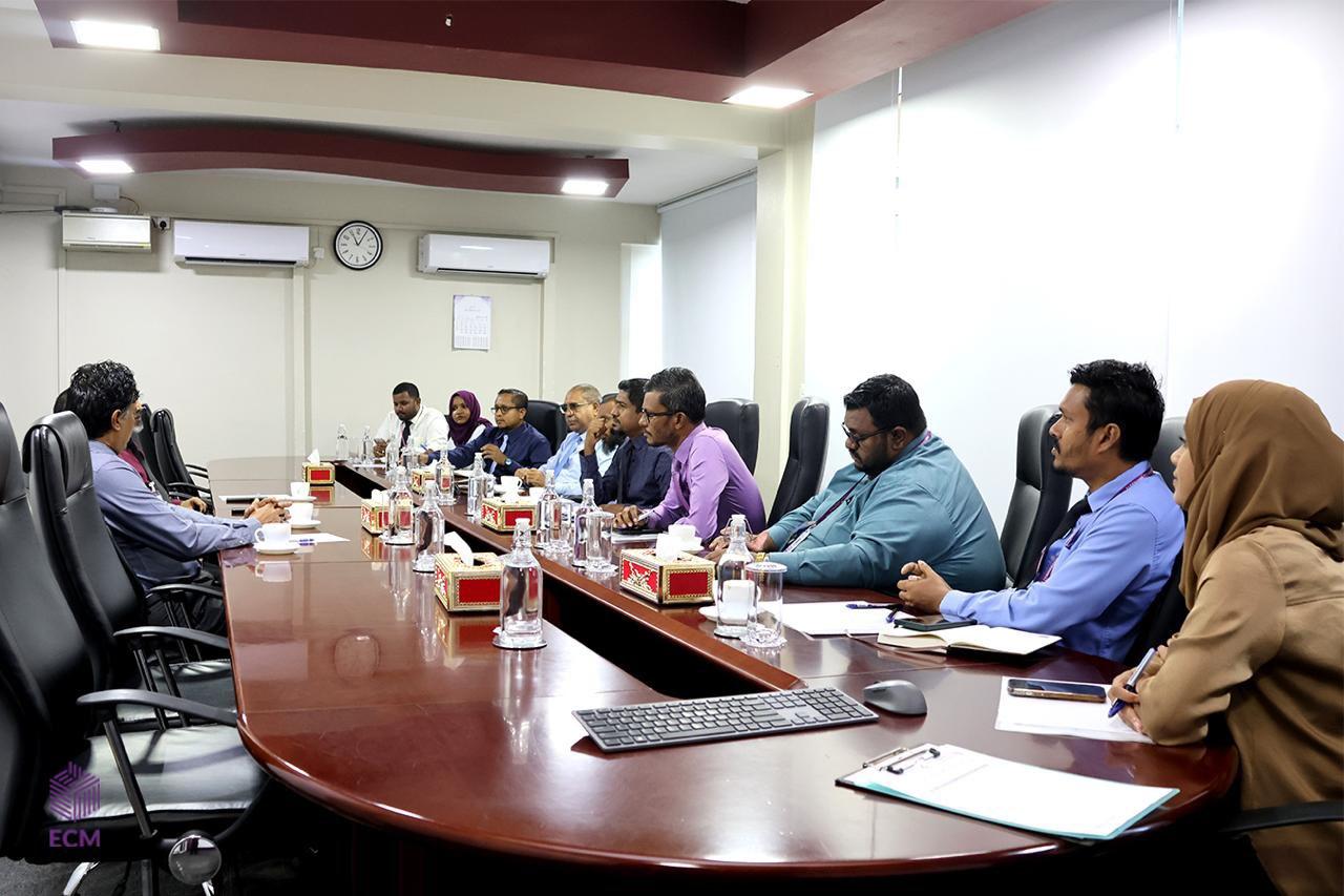 ސިޔާސީ ޕާޓީތަކަށް މެންބަރުން ދަފްތަރުކުރުމުގައި އީ-ފާސް ބޭނުންކުރުމަށް މަޝްވަރާތައް ފަށައިފި