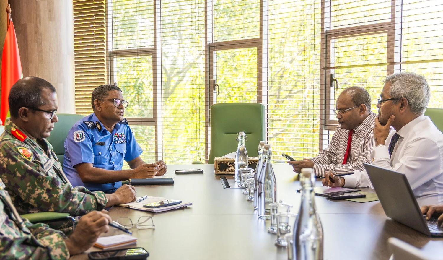 ފަތުރުވެރިންގެ ރައްކާތެރިކަން ކަށަވަރުކުރުމަށާއި ތިމާވެށި ހިމާޔަތްކޮށްފައިވާ ސަރަހައްދުތަކުގައި ޤާނޫނު ތަންފީޒުކުރުން ހަރުދަނާކުރުމަށް މަޝްވަރާކޮށްފި