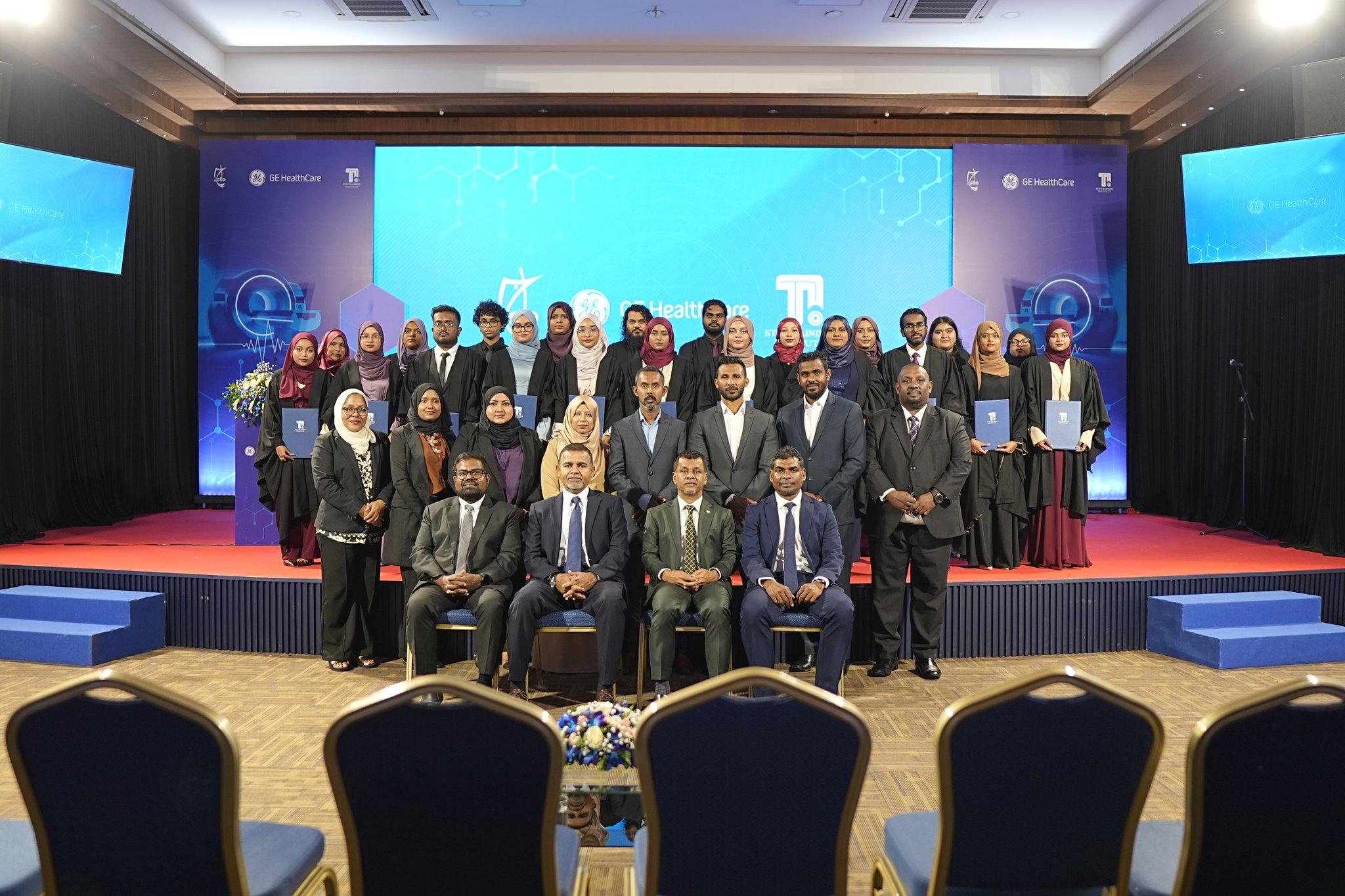 ރާއްޖޭގެ ސިއްހީ ދާއިރާއަށް ތާރީހީ ދުވަހެއް: އެސްޓީއޯއިން ތަމްރީންކުރި ދިވެހި ރޭޑިއޯގްރާފަރުން ދަސްވެނިވިއްޖެ