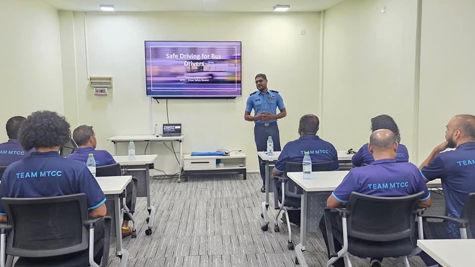 އެމްޓީސީސީ ބަސް ޑްރައިވަރުން ތާޒާކުރުމުގެ ޕްރޮގްރާމް ފަށައިފި