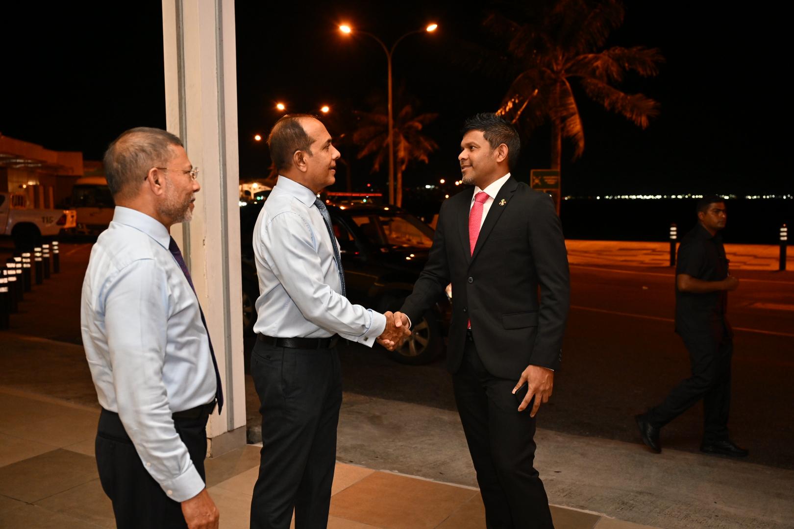 ބްލޫ ޕްލެނެޓް އެލަޔަންސްގެ ޚާއްޞަ ދައުވަތަކަށް ނައިބު ރައީސް ހަވާއީއަށް!