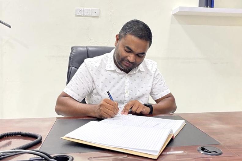 މަހާޒްގެ ވަދާއީ ބަސް: ކޯޓުގެ އެތެރެއިންނާއި ބޭރުން އައި އެއްވެސް ނުފޫޒަކަށް ބޯނުލަނބައި މި ހިސާބަށް އާދެވުމުން އުފާކުރަން!