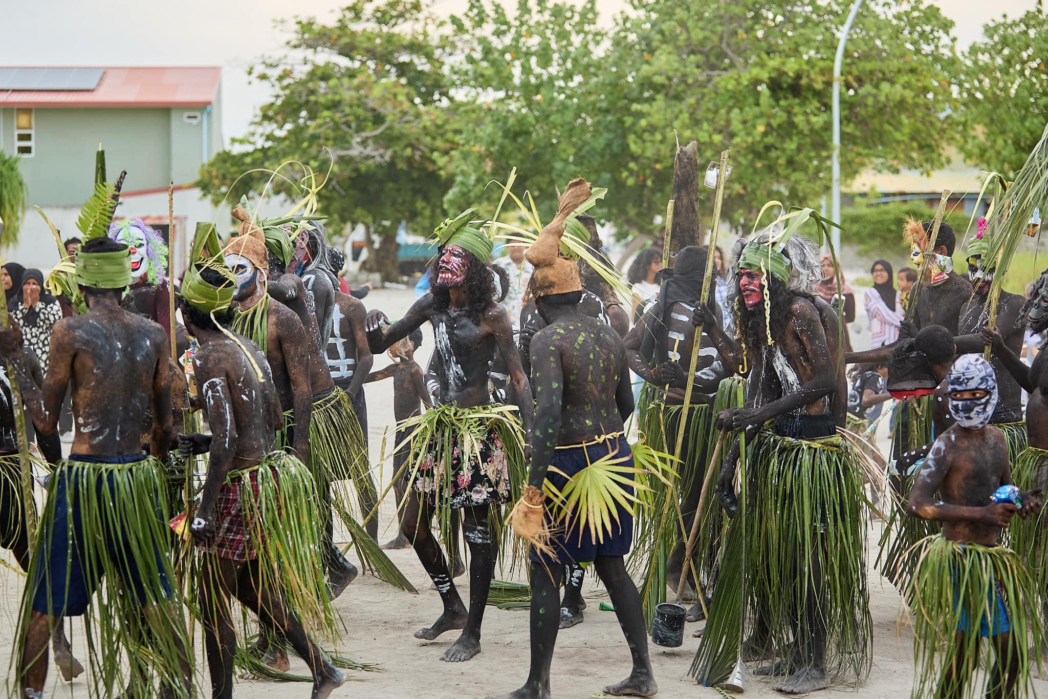 އީދަށް ދާންވީ ވެލިދޫއަށް: ލައްކަ ބައިވަރު ކުޅިވަރު އެބައޮތް!