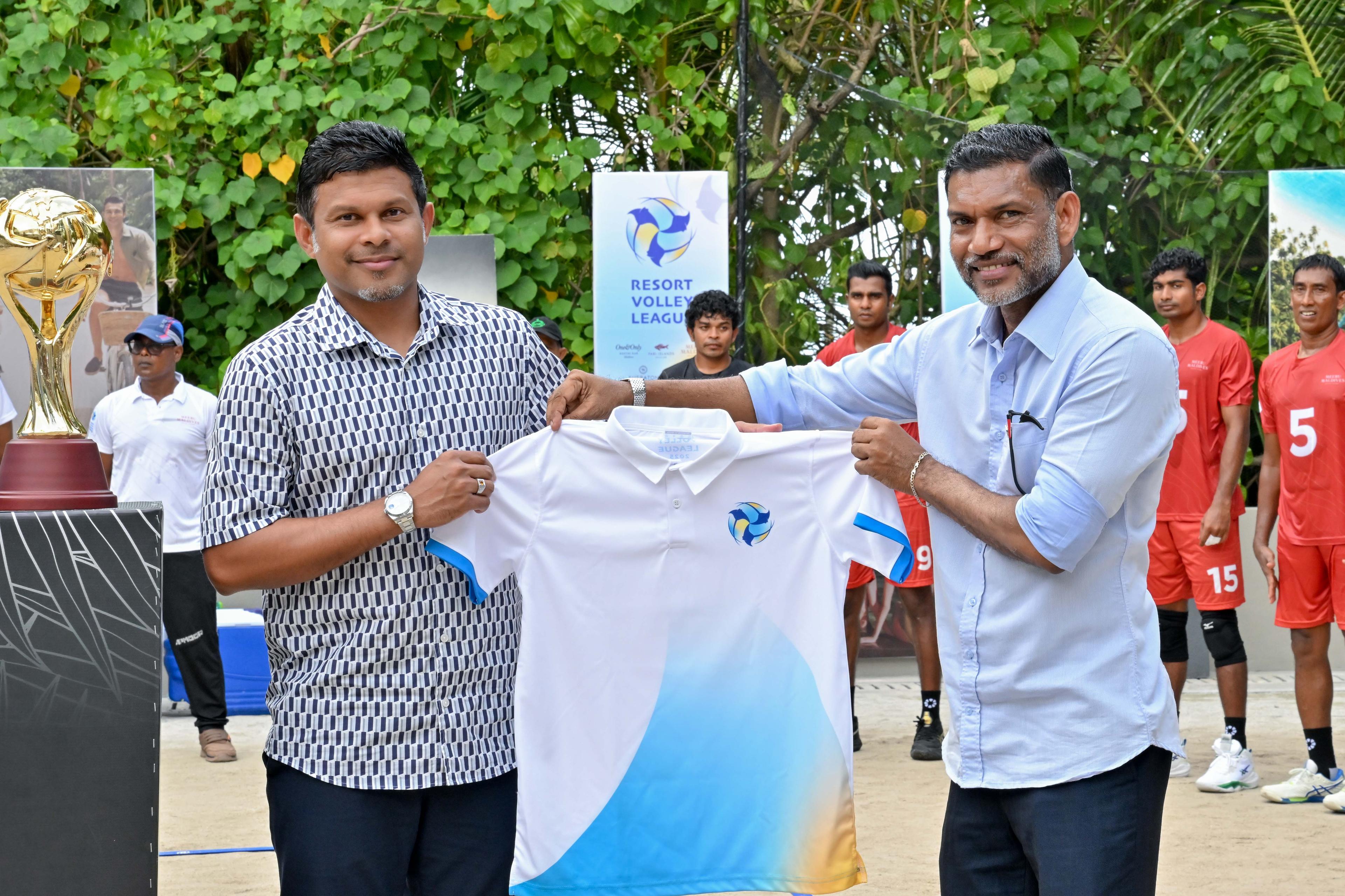 މޯލްޑިވްސް ރިޒޯޓު ވޮލީ ލީގުގެ ނޯތު މާލެ ލީގް ފެށުމުގެ ރަސްމިއްޔާތު ޝަރަފުވެރިކޮށްދެއްވި ނައިބު ރައީސް!