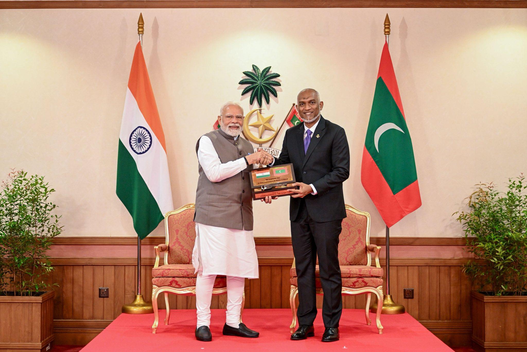 އިންޑިއާ ސަރުކާރުން ދިވެހި އަސްކަރިއްޔާއަށް 72 އުޅަނދު ހަދިޔާކޮށްފި