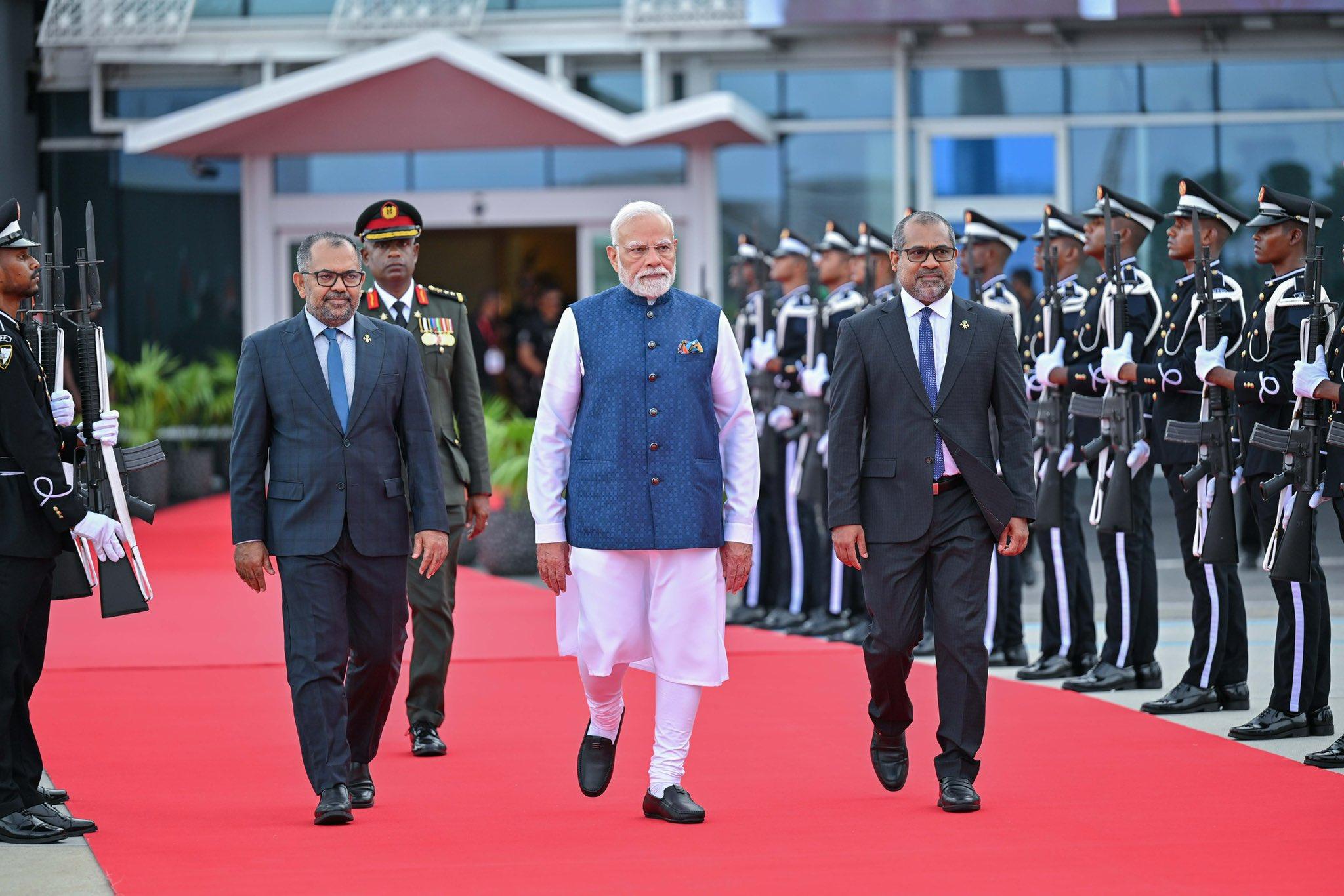 ފުރަމާނަ ދަތުރުފުޅު ނިންމަވާލެއްވުމަށް މޯދީ ފުރާވަޑައިގެންފި