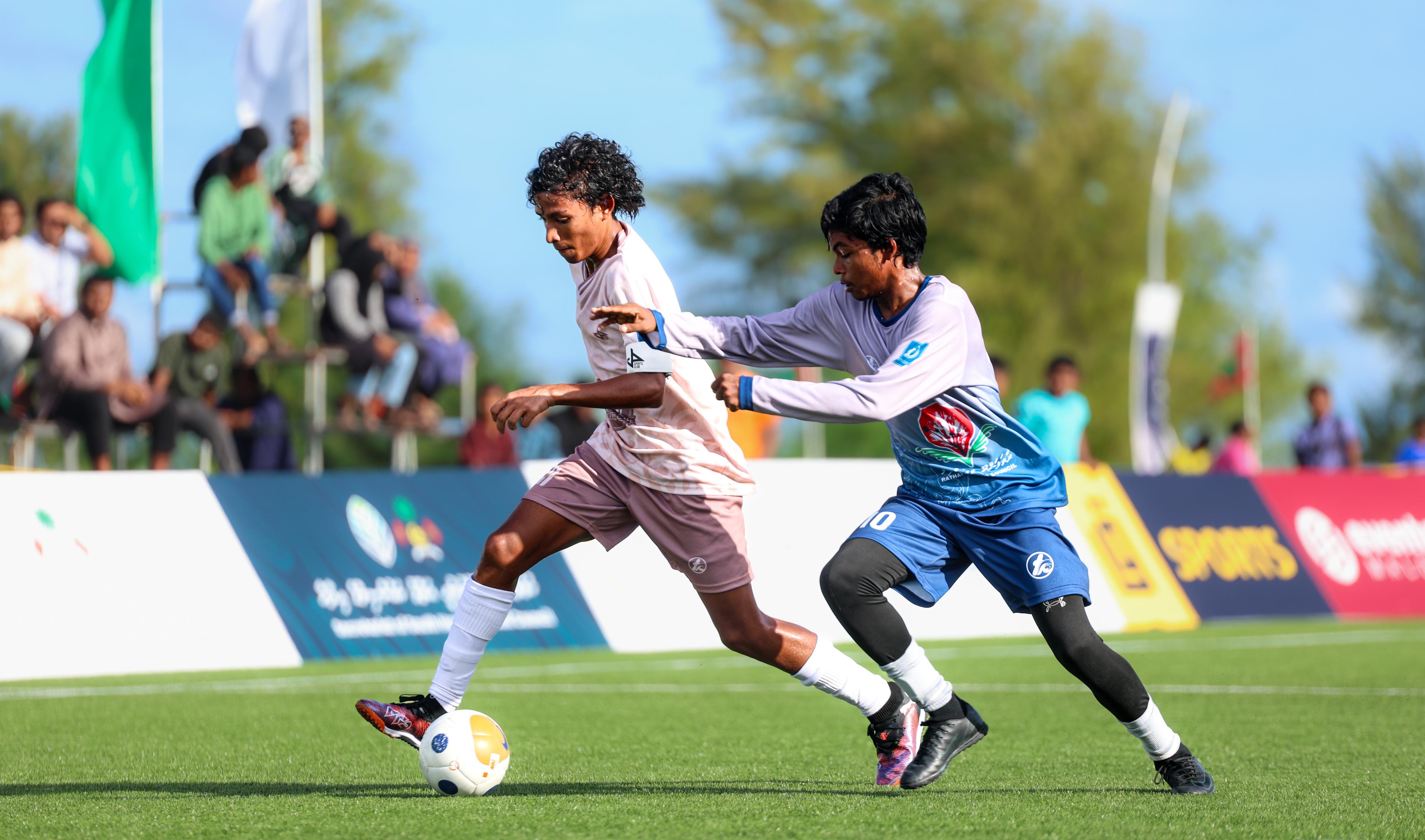 ޔައިލްގެ ފަސްލަނޑާއެކު ރަތަފަންދޫ ބަލިކޮށް ތިނަދޫ ސިޓީ އިން ގުރޫޕްގެ އެއްވަނަ ކަށަވަރުކޮށްފި