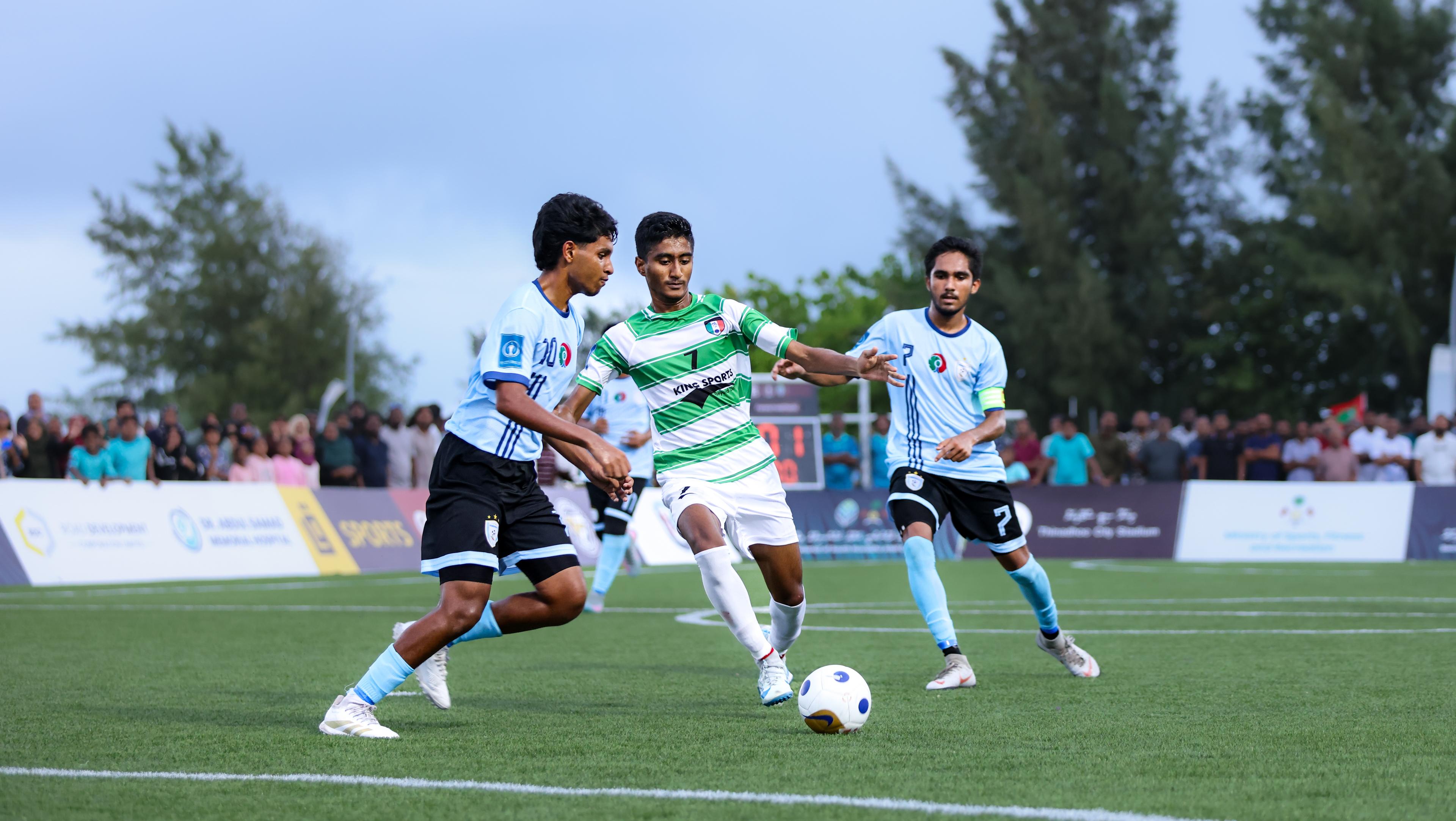 ފަރެސްމާތޮޑާއި ހޯޑެއްދޫގެ ފޯރިގަދަ ކުރިމަތިލުން އެއްވަރުވެ ގުރޫޕްގެ އެއްވަނަ ފަރަސްމާތޮޑާއަށް