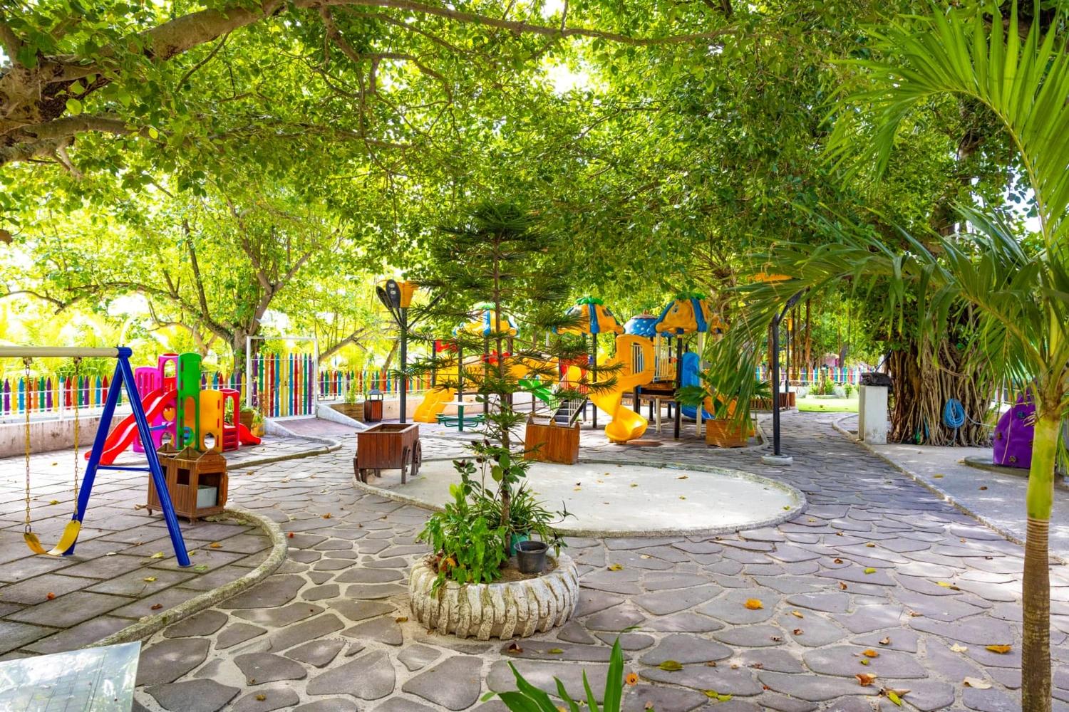 ވިލިމާލޭގެ، ވިލި ދޫނި ބަގީޗާ މަރާމާތު ކުރުމަށް ބަންދުކޮށްފި