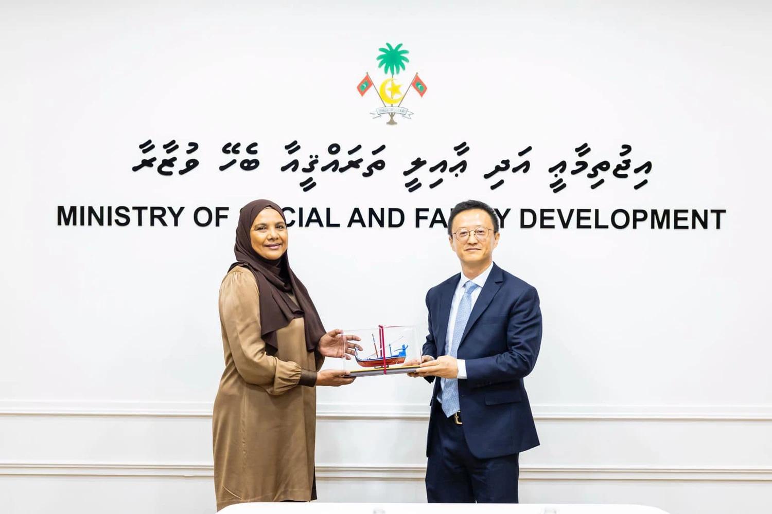 އިޖްތިމާޢީ ރައްކާތެރިކަމުގެ ދާއިރާއިން އެހީތެރިކަން ހޯދުމަށް ޗައިނާއާއިއެކު މަޝްވަރާކޮށްފި