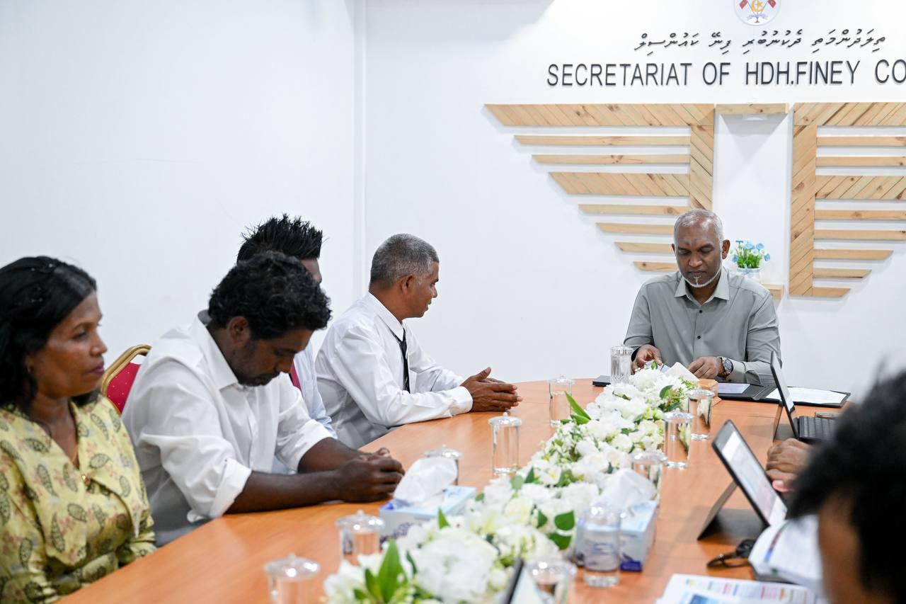 ފިނޭ ރައްޔިތުންގެ ކަންބޮޑުވުންތައް ރައީސްއާއި ހިއްސާކުރައްވައިފި
