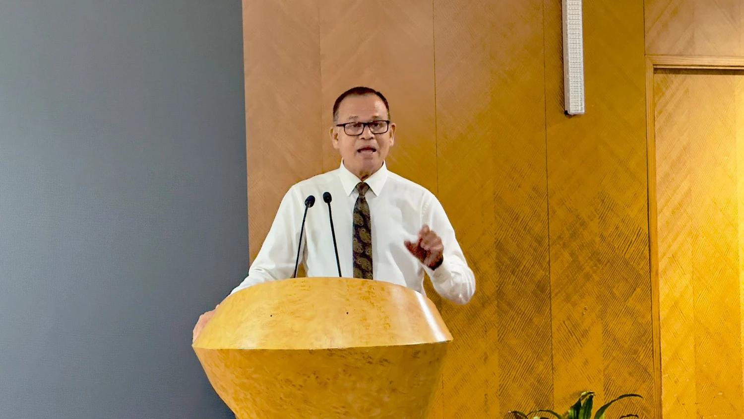 ވަޒީފާގެ އިތުބާރާ ޔަޤީންކަން ކަށަވަރުކޮށްދެނީ އެ މުވައްޒަފެއްގެ ކޮލިޓީ - އާދަމް ޝަރީފް