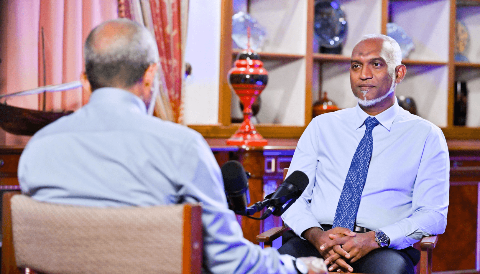 އައްޑޫ ސިޓީގެ ލާމަރުކަޒީ ނިޒާމު އޮންނާނެ ގޮތް ކަނޑައަޅުމަށް އަންނަ މަހު އައްޑޫ ރައްޔިތުންގެ މެދުގައި ވޯޓެއް ނަގަނީ