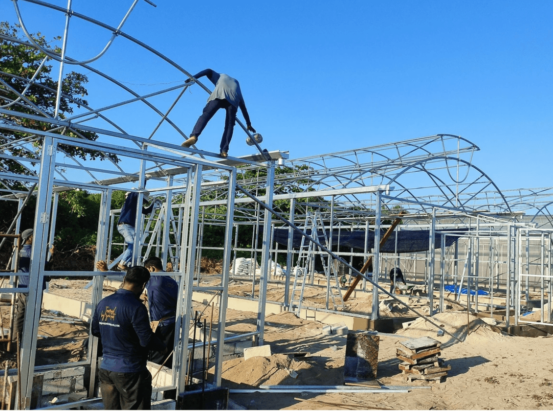 ށ. ގޮއިދޫގައި ހަދަމުން އަންނަ ގްރީން ހައުސްތަކުގެ ބޮޑު ބައި ނިމިއްޖެ