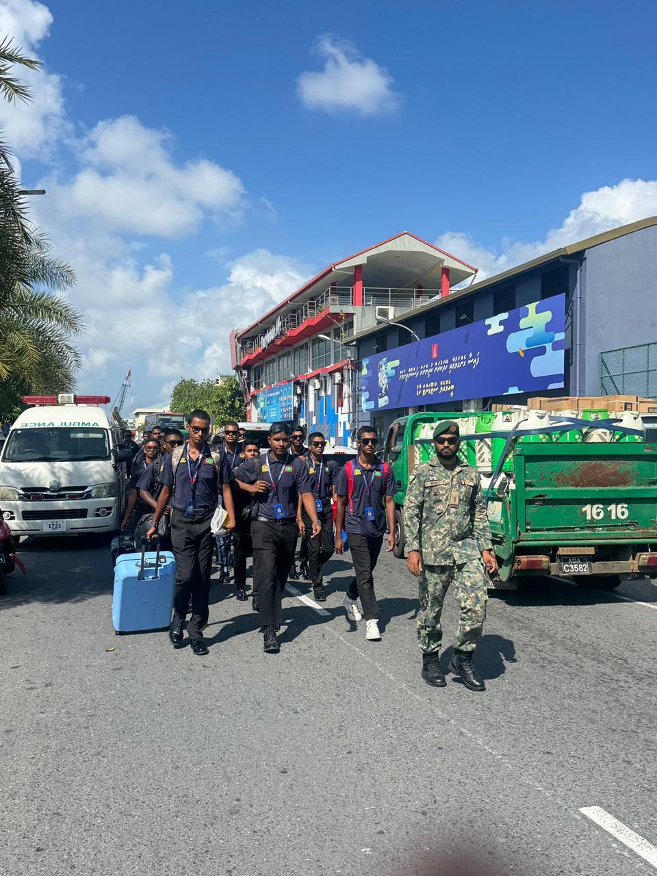 ދިވެހި ވަޠަނީ ޚިދުމަތުގެ ފަންނީ ތަމްރީނުގެ ފުރަތަމަ ބުރަށް ދަރިވަރުން ފުރައިފި